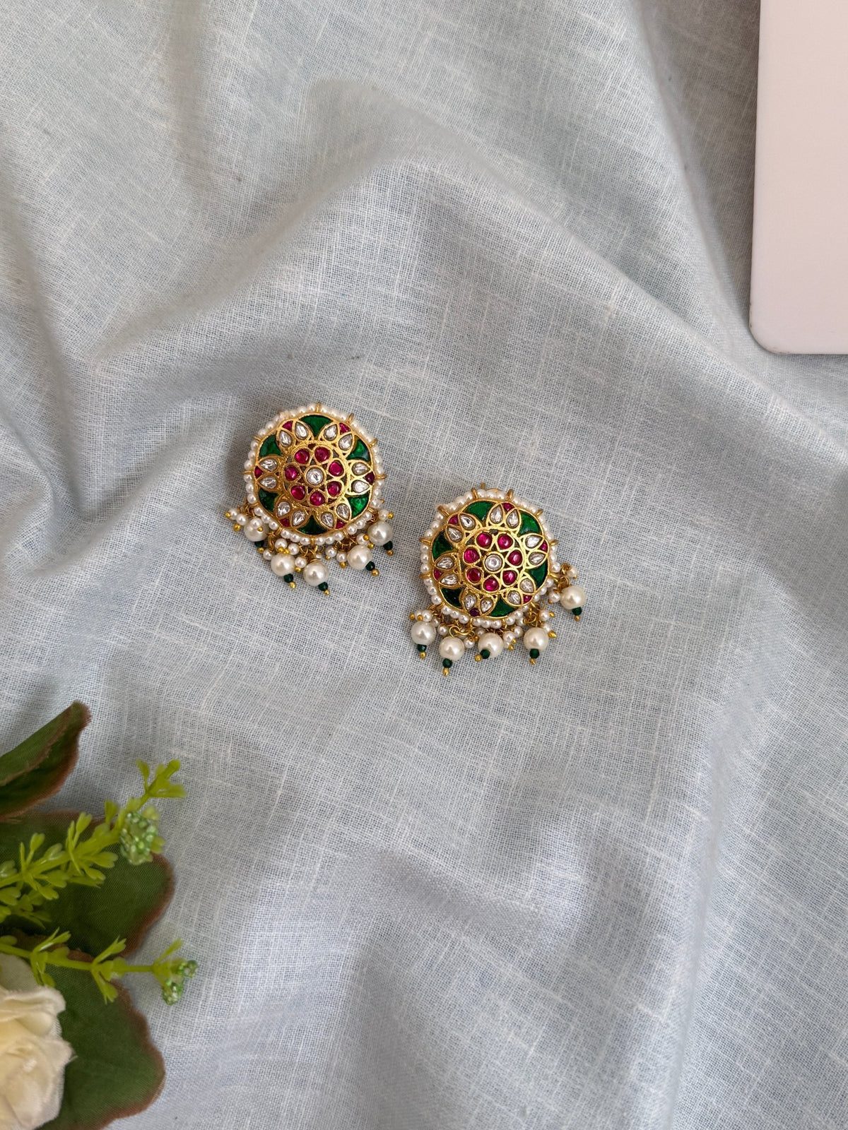 Jadau Kundan Stud Earring | E0283 - Mahilas