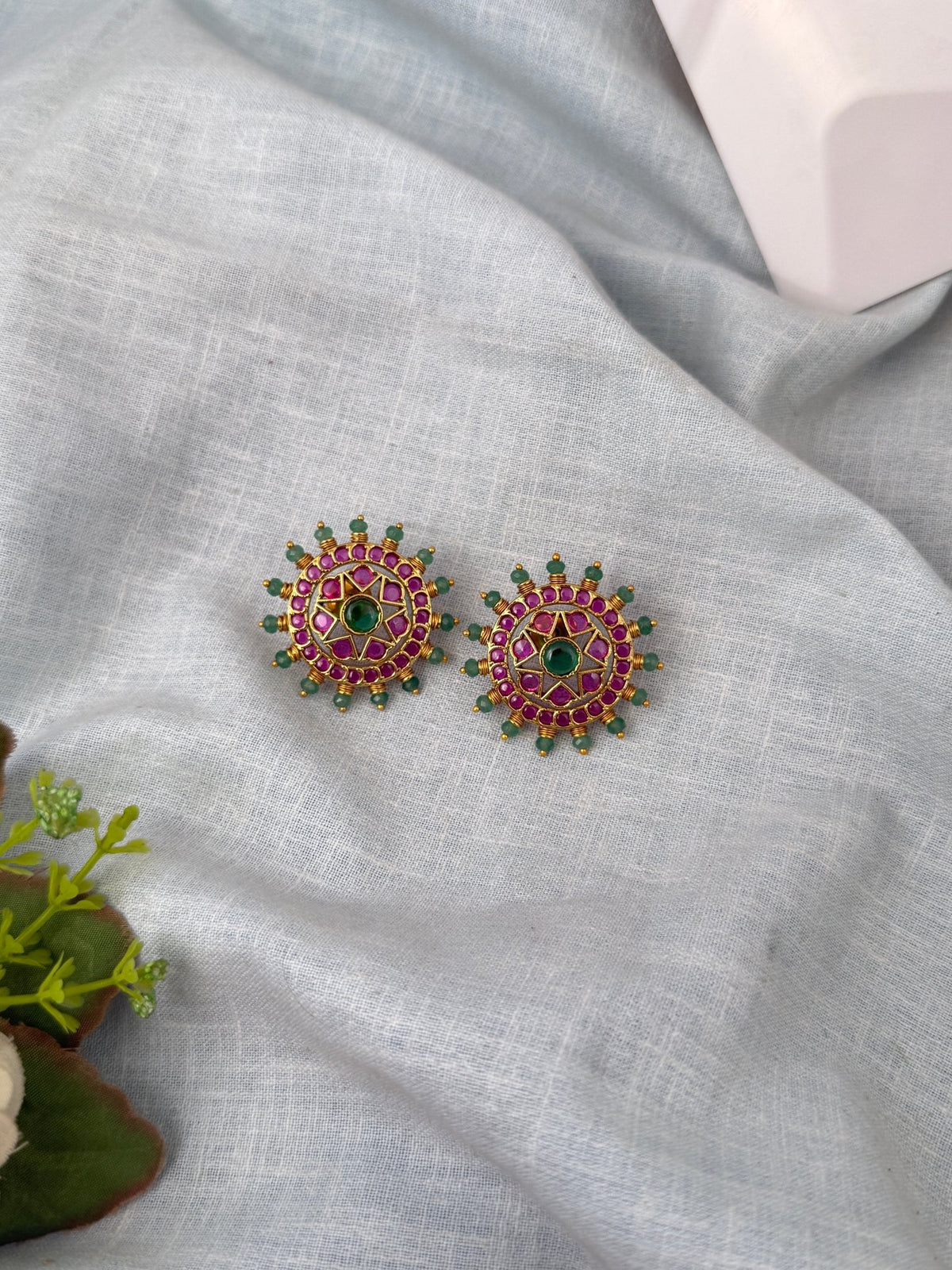 Jadau Kundan Stud Earrings | E0344 A - Mahilas