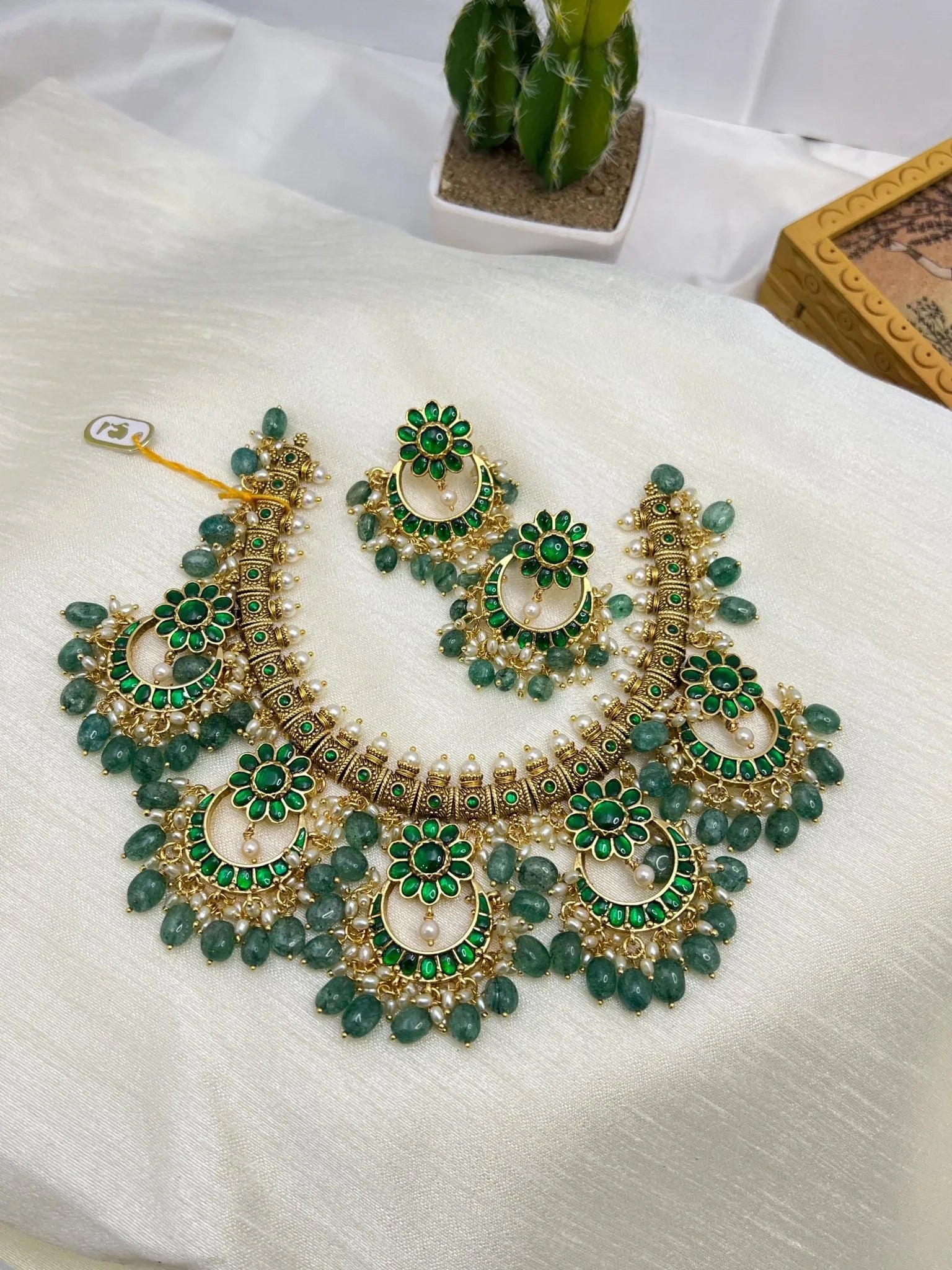 Jadau Necklace Set 104 - Mahilas