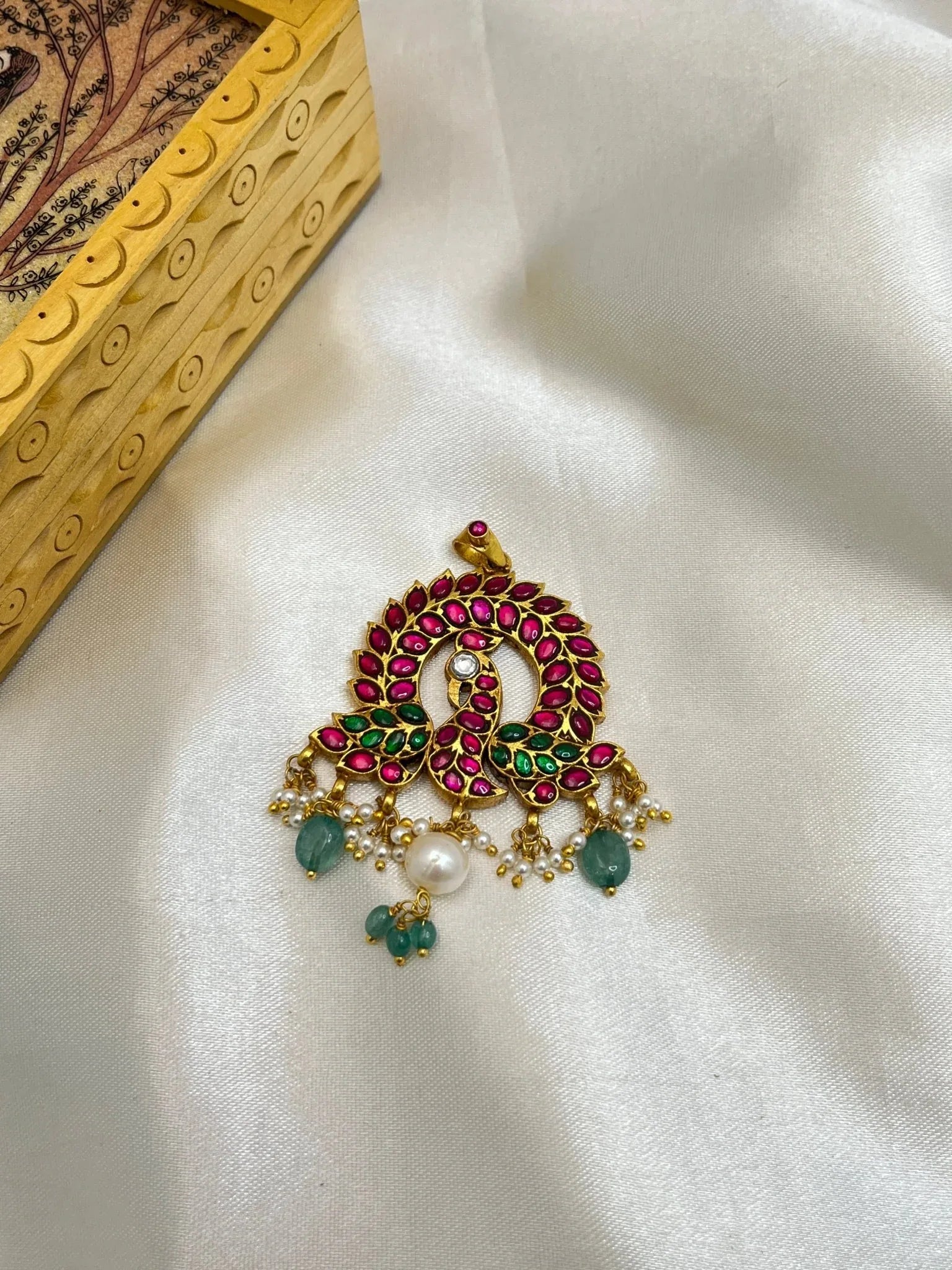 Jadau Pendant 11 - Mahilas