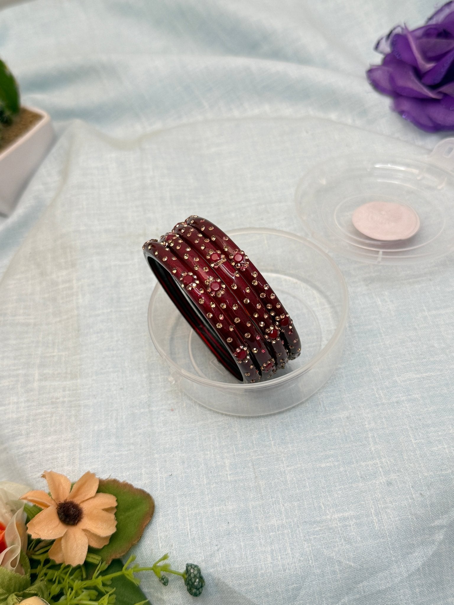 Kada Glass Bangles for Gifting Your Loved Ones - Pack Evara - Mahilas