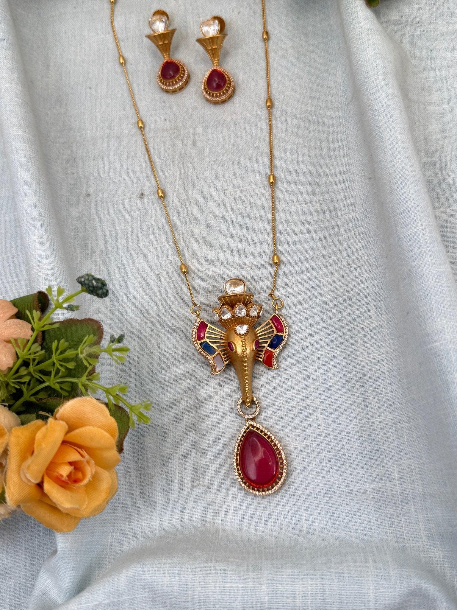 Kundan Elephant Pendant Luxury Necklace Set 695 - Mahilas