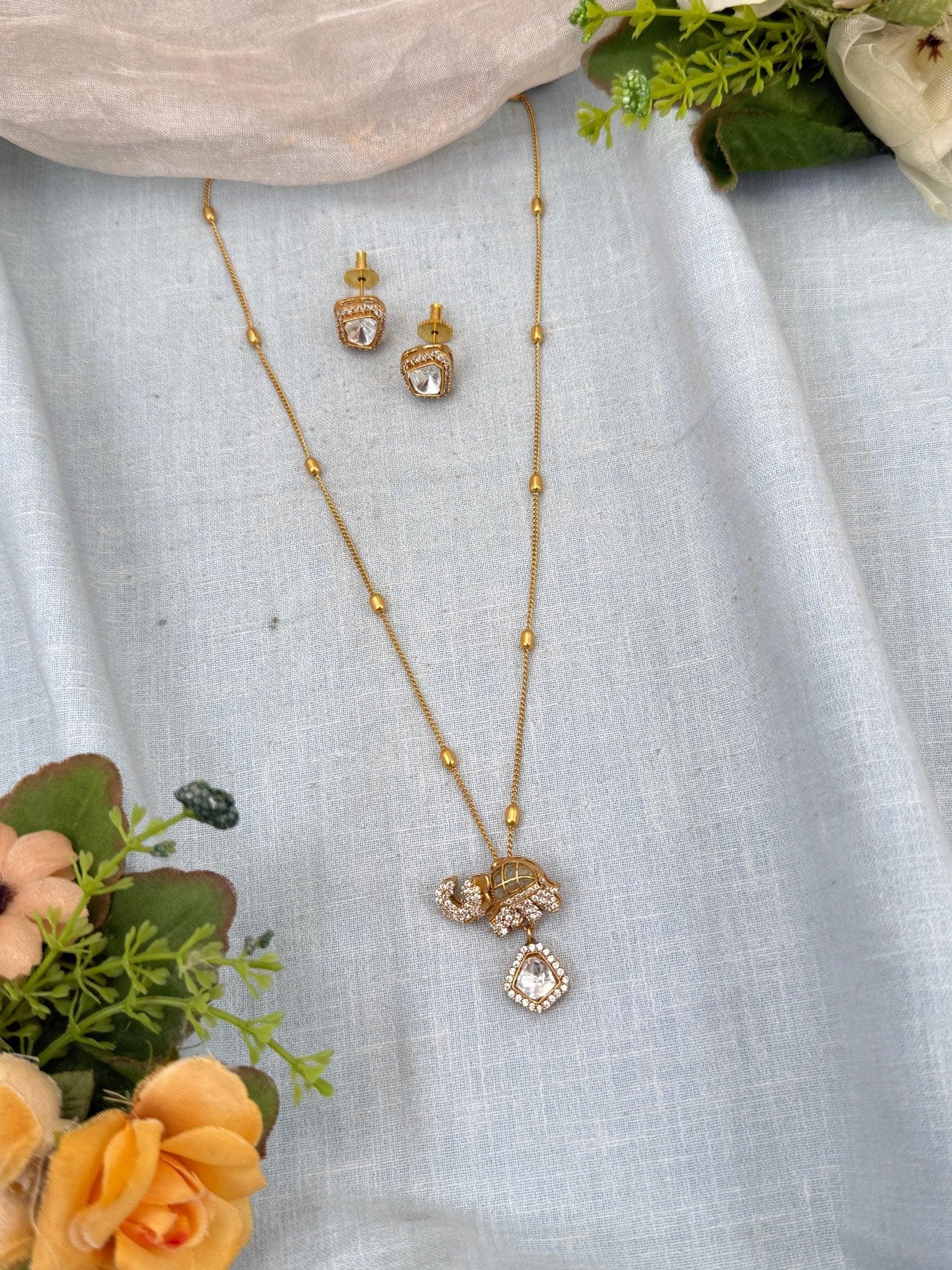 Kundan Elephant Pendant Luxury Necklace Set 699 - Mahilas