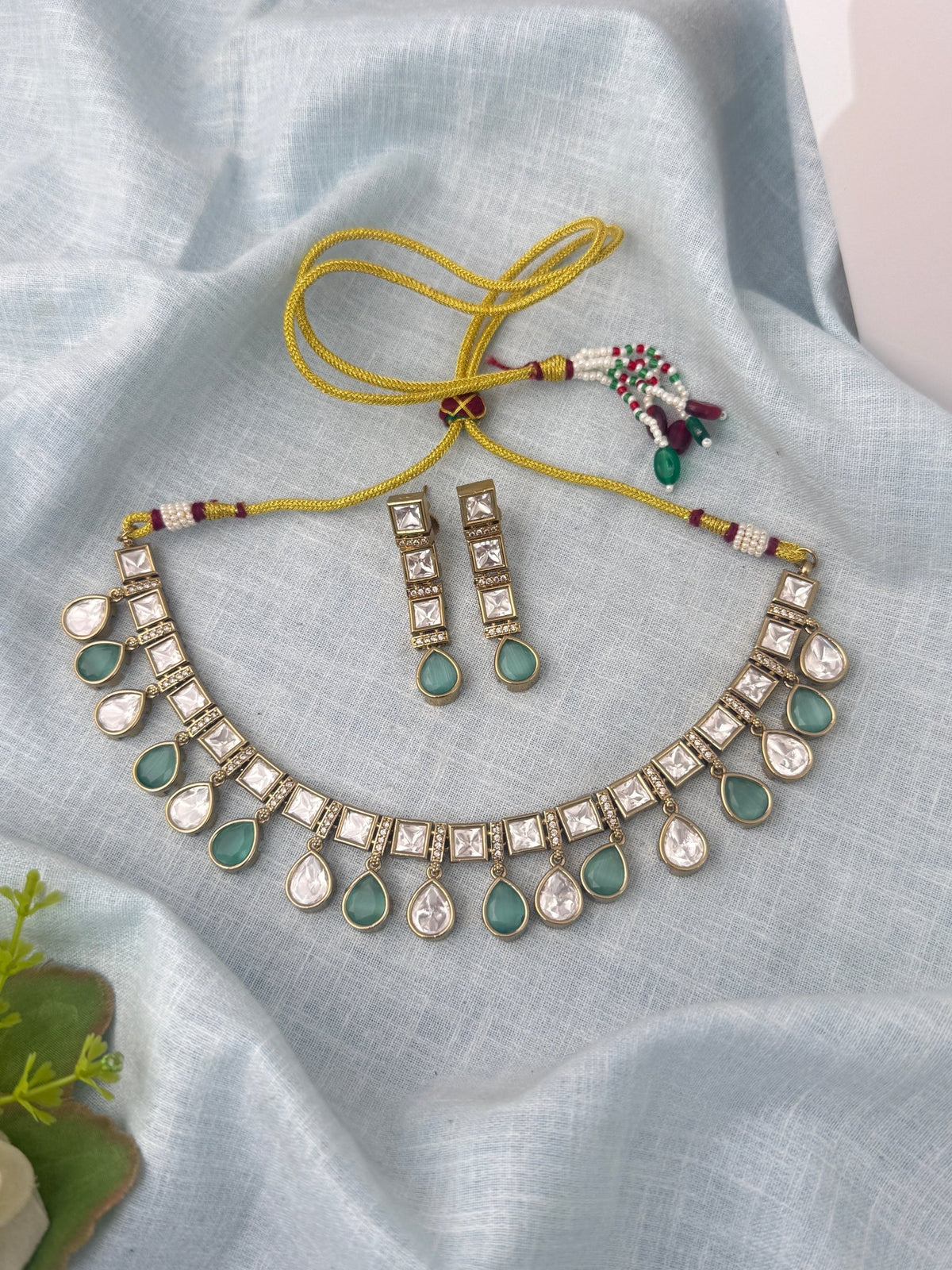 Kundan Necklace Premium Short Set | N0956 - Mahilas