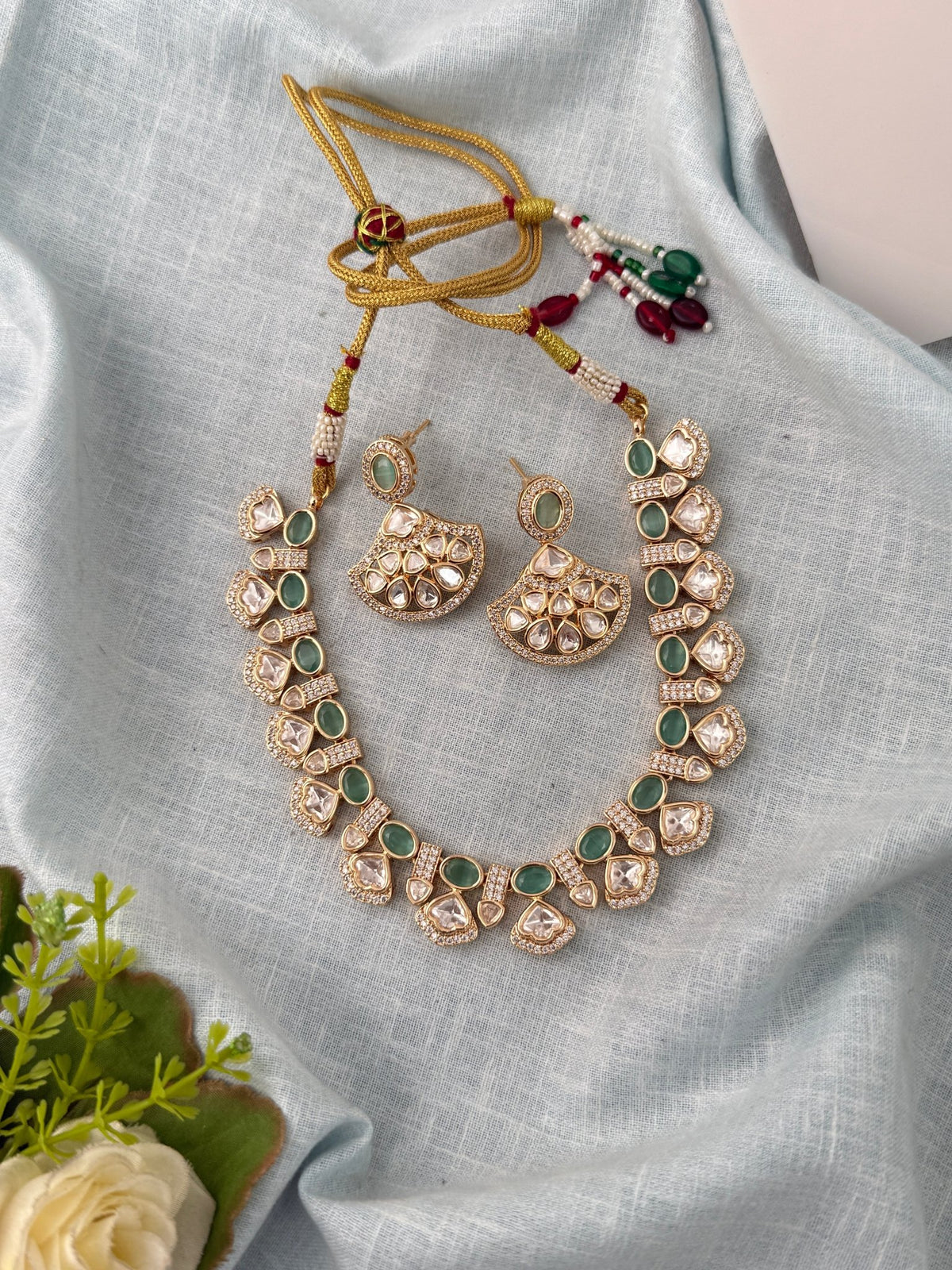Kundan Necklace Premium Short Set | N1009 - Mahilas