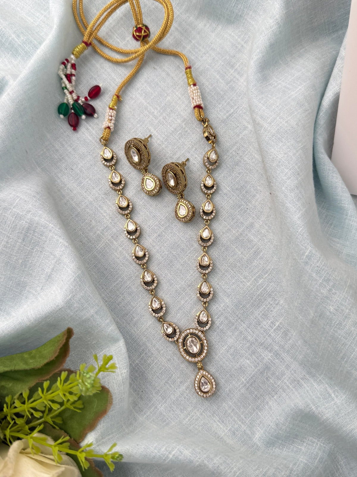 Kundan Necklace Premium Short Set | N1052 - Mahilas