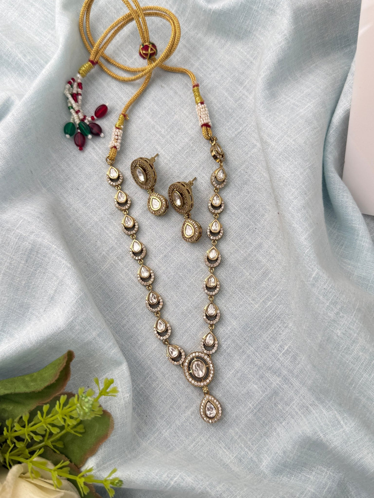 Kundan Necklace Premium Short Set | N1052 - Mahilas