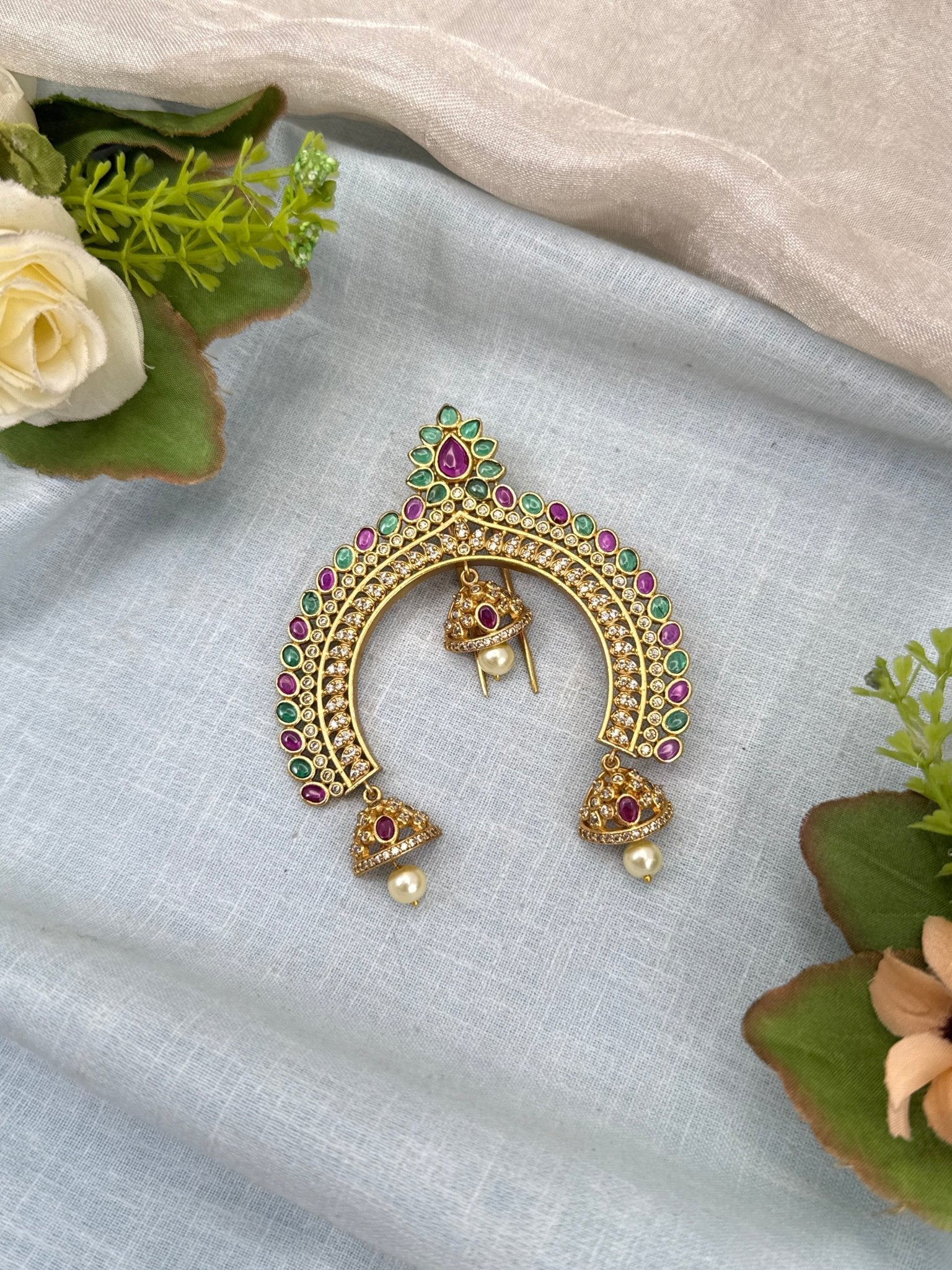 Luxurious Antique Arch Jadebille 580 - Mahilas