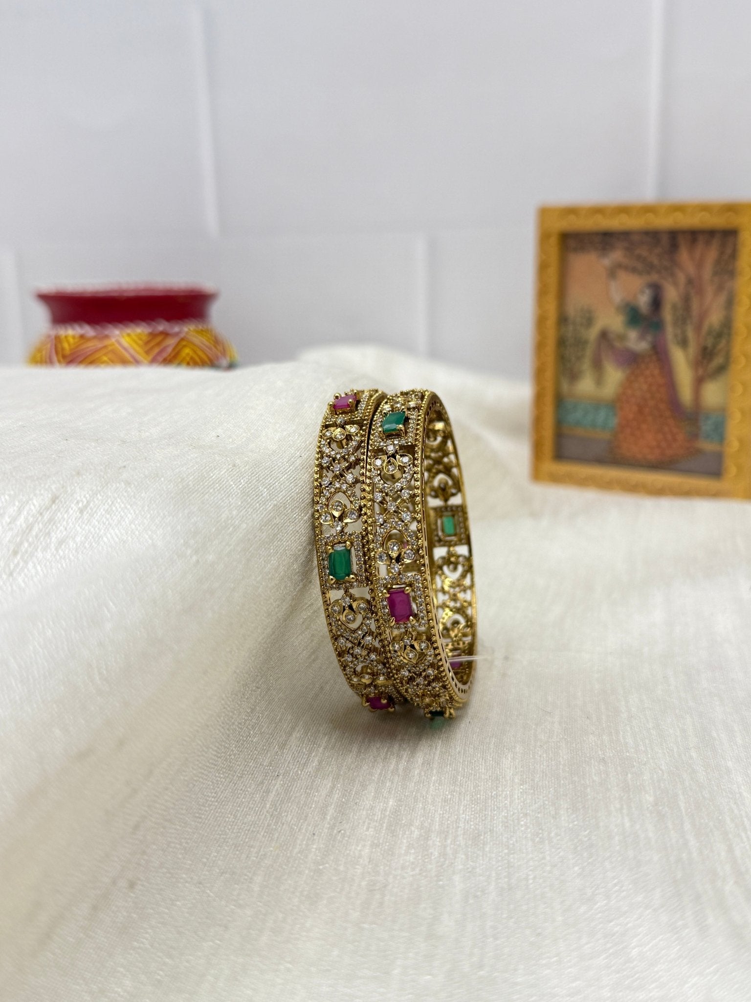 Luxurious Antique Bangles 6921 - Mahilas