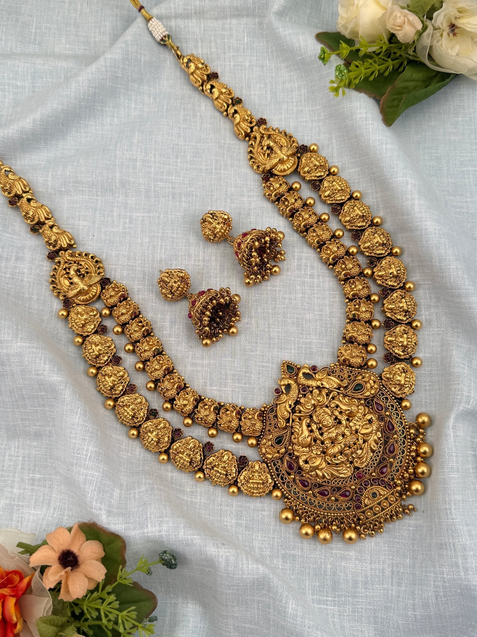 Luxurious Antique Bridal Necklace Set 202 - Mahilas