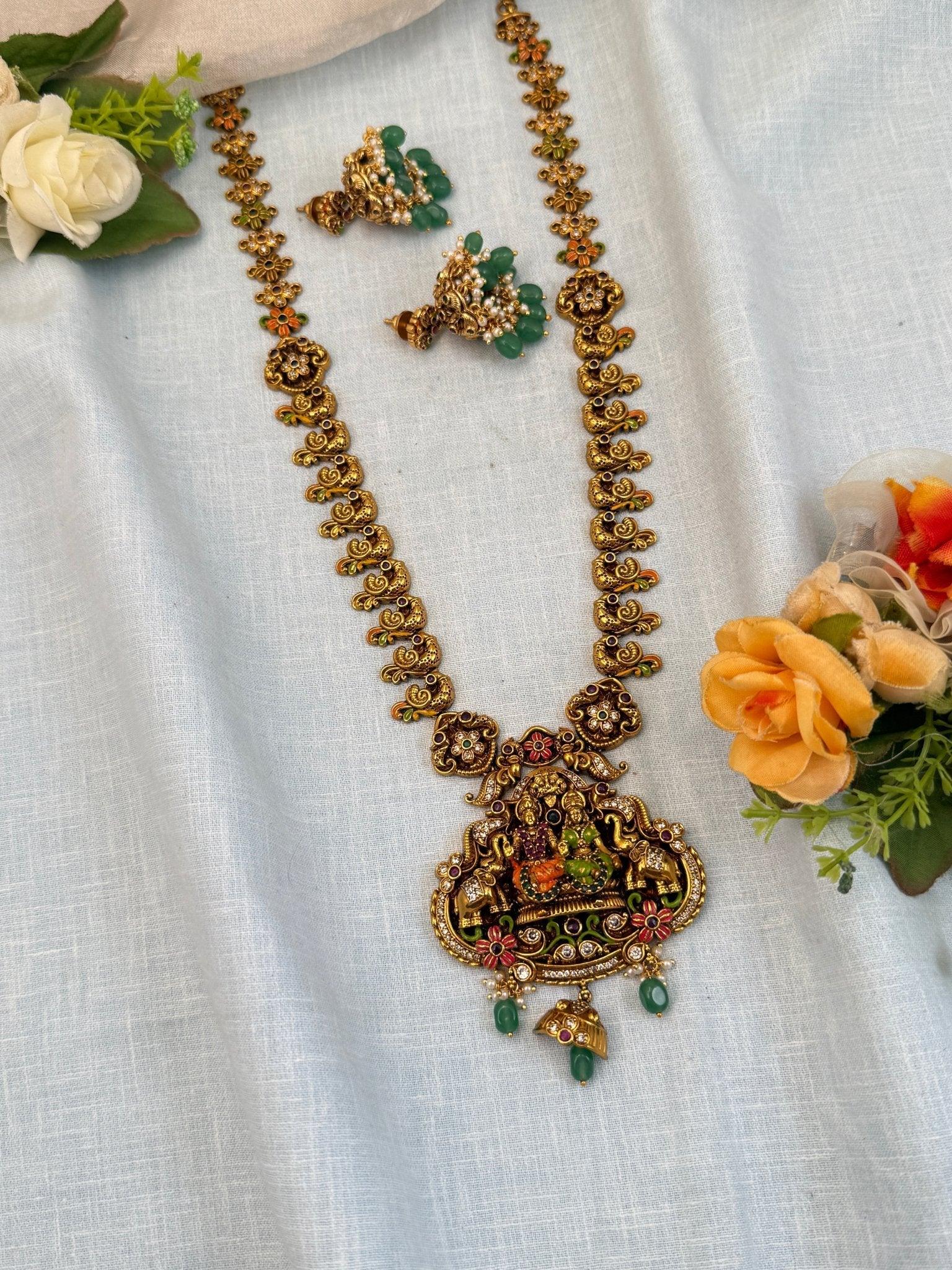 Luxurious Antique Bridal Necklace Set 939 - Mahilas