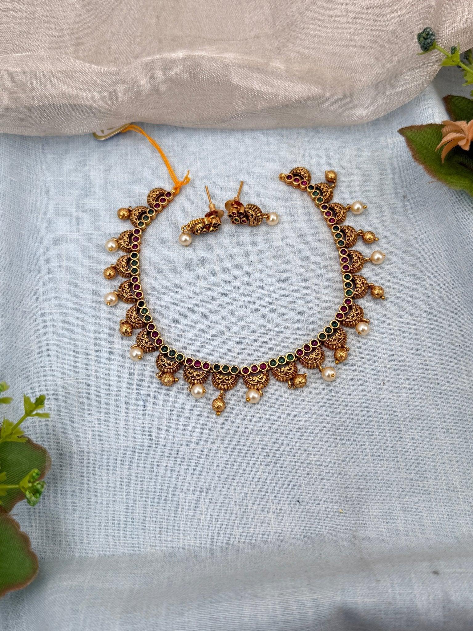 Luxurious Antique Choker Style Necklace Set 0233 - Mahilas
