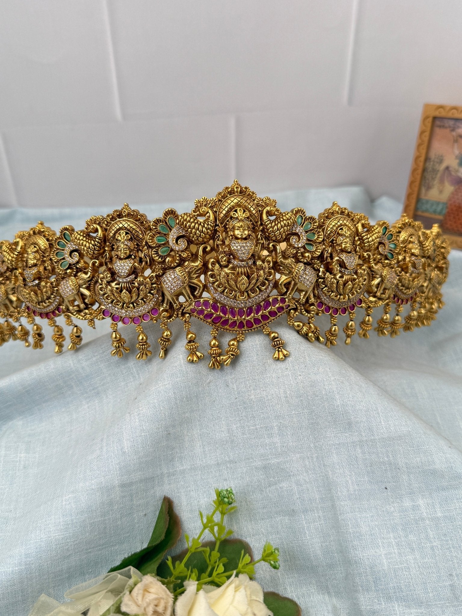 Luxurious Antique Gaja Lakshmi Vaddanam Kamarbandh 7267 - Mahilas