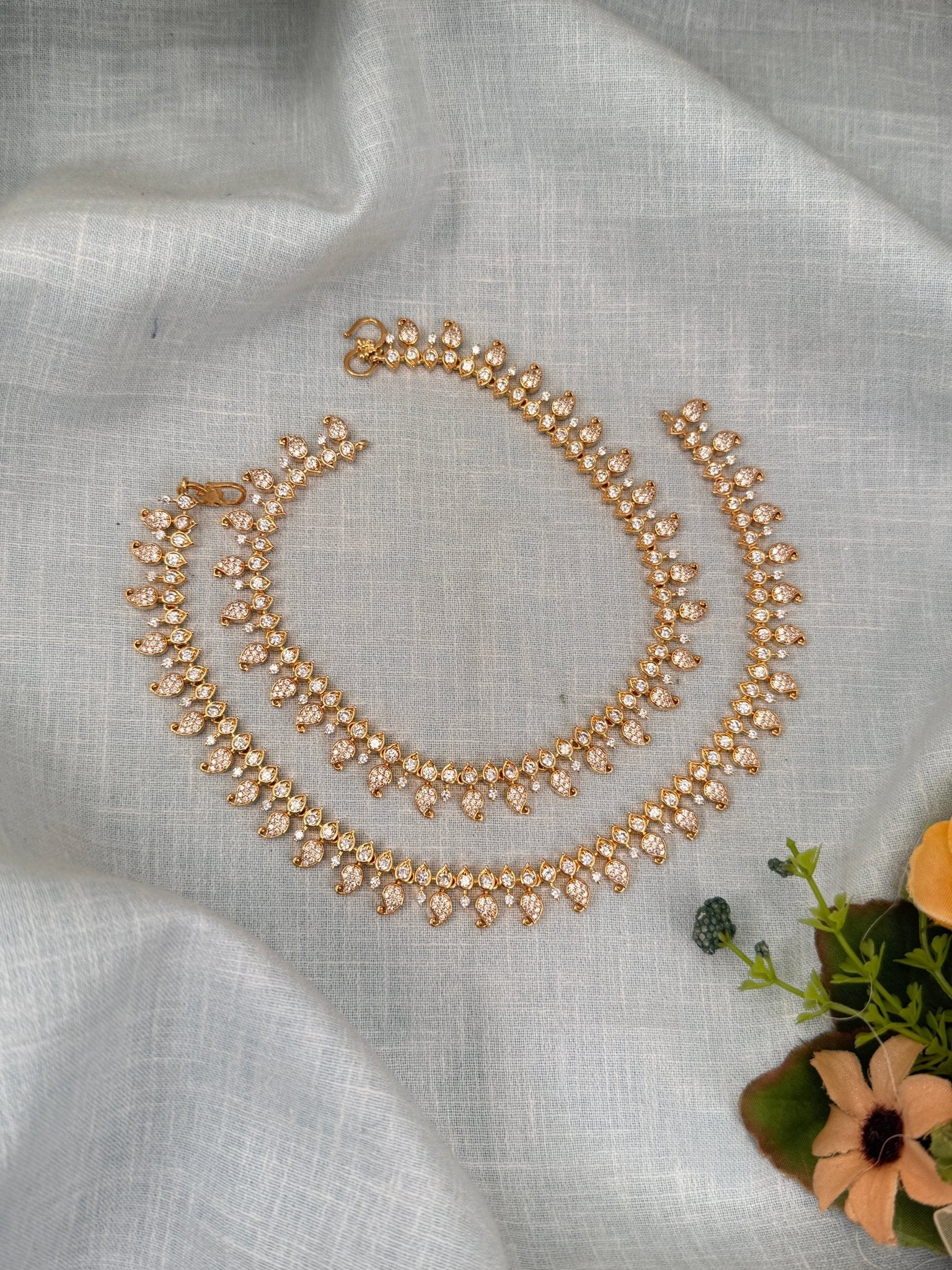 Luxurious Antique Gold Stone Payal Anklet 0222 - Mahilas