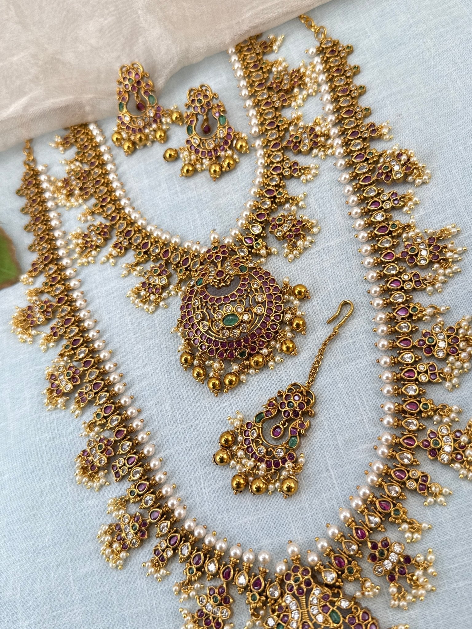 Luxurious Antique Guttapusalu Style Semi Bridal Necklace Set 0923 - Mahilas