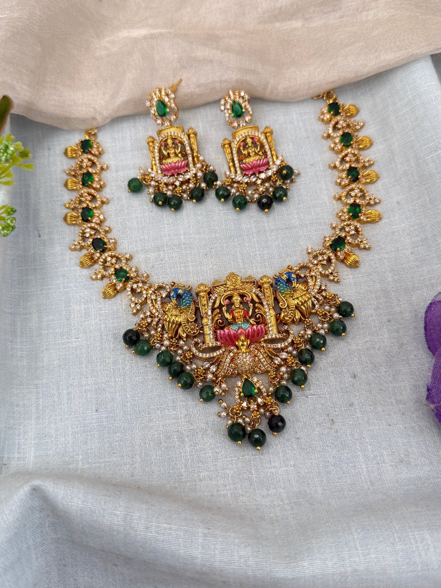 Luxurious Antique Hand Painted Lakshmi Short Necklace Set 0460 - Mahilas