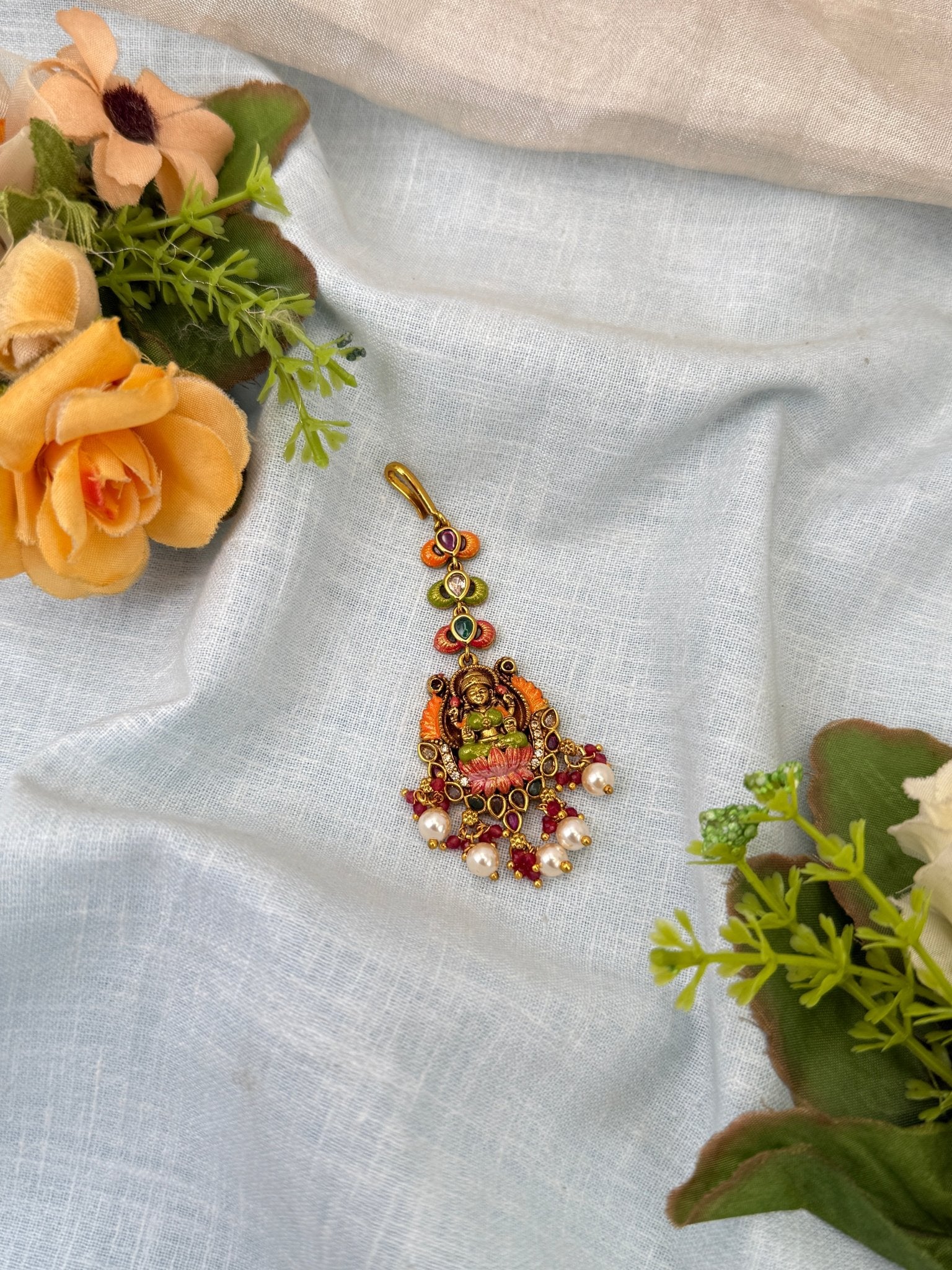 Luxurious Antique Hand Painted Maang Tikka 422 - Mahilas