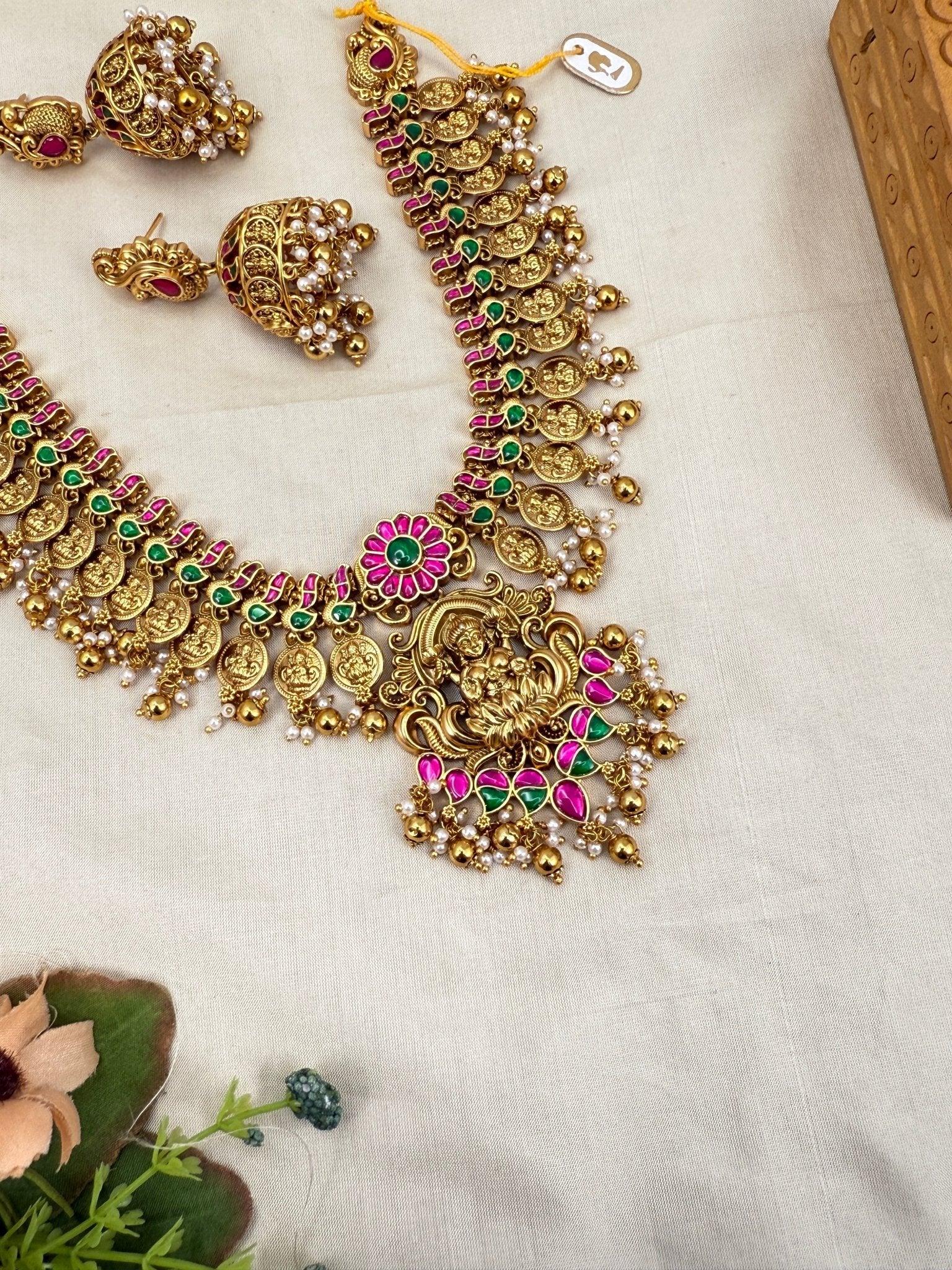 Luxurious Antique Jadau Kaasu Short Necklace Set 750 - Mahilas