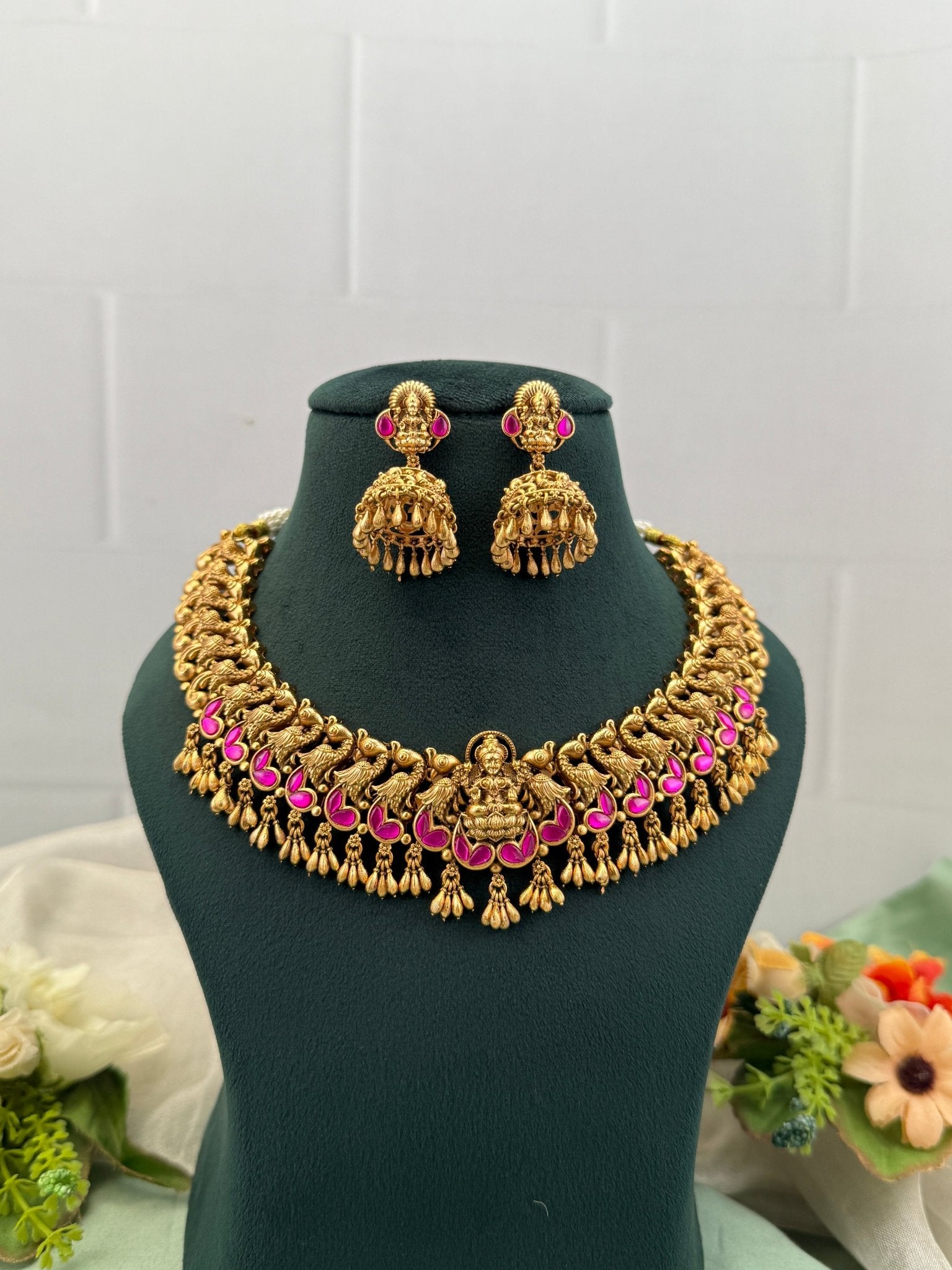 Luxurious Antique Jadau Kundan Necklace Set 502 - Mahilas