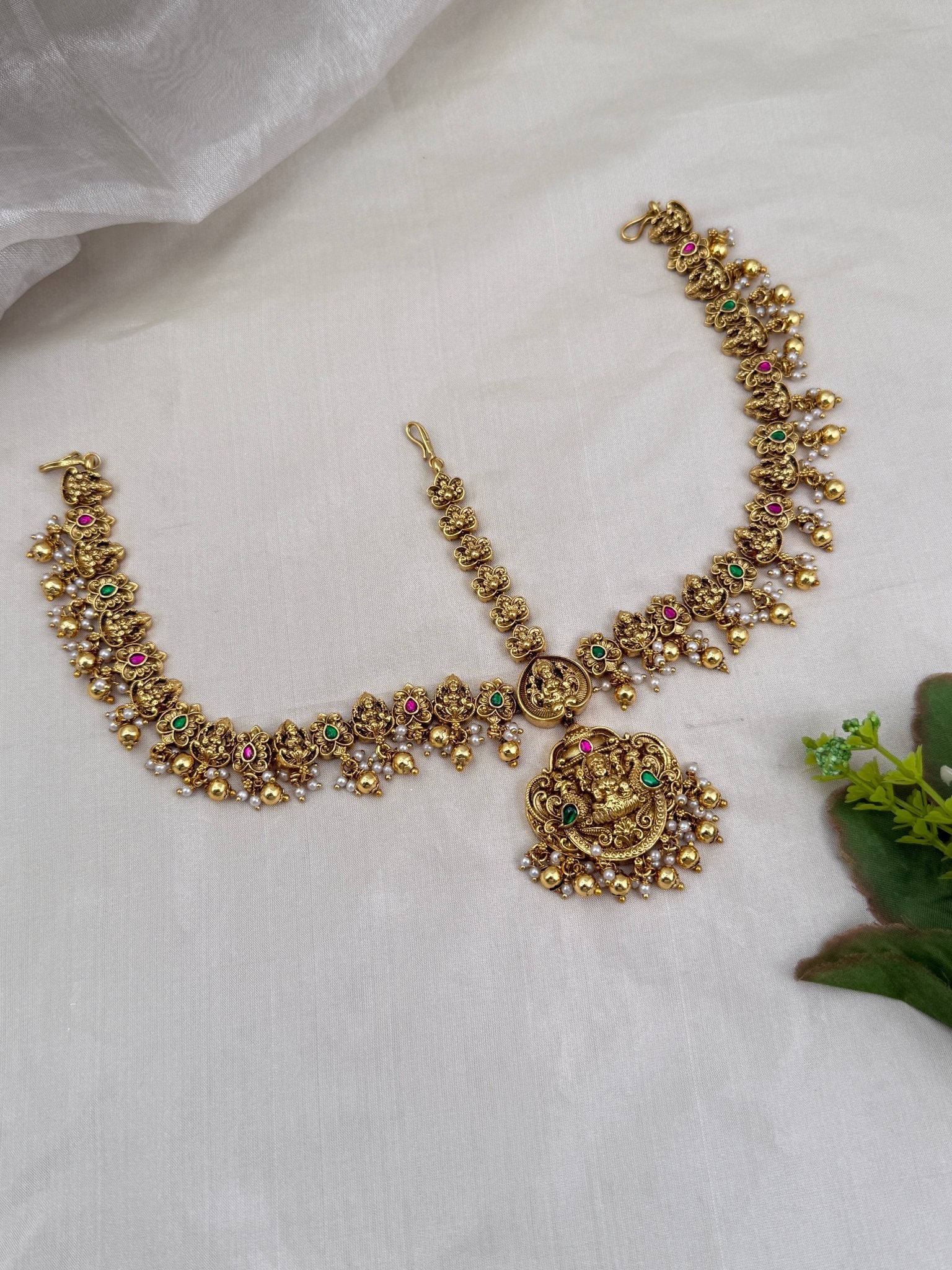 Luxurious Antique Jadau Mathapati Maang Tikka 4364 - Mahilas