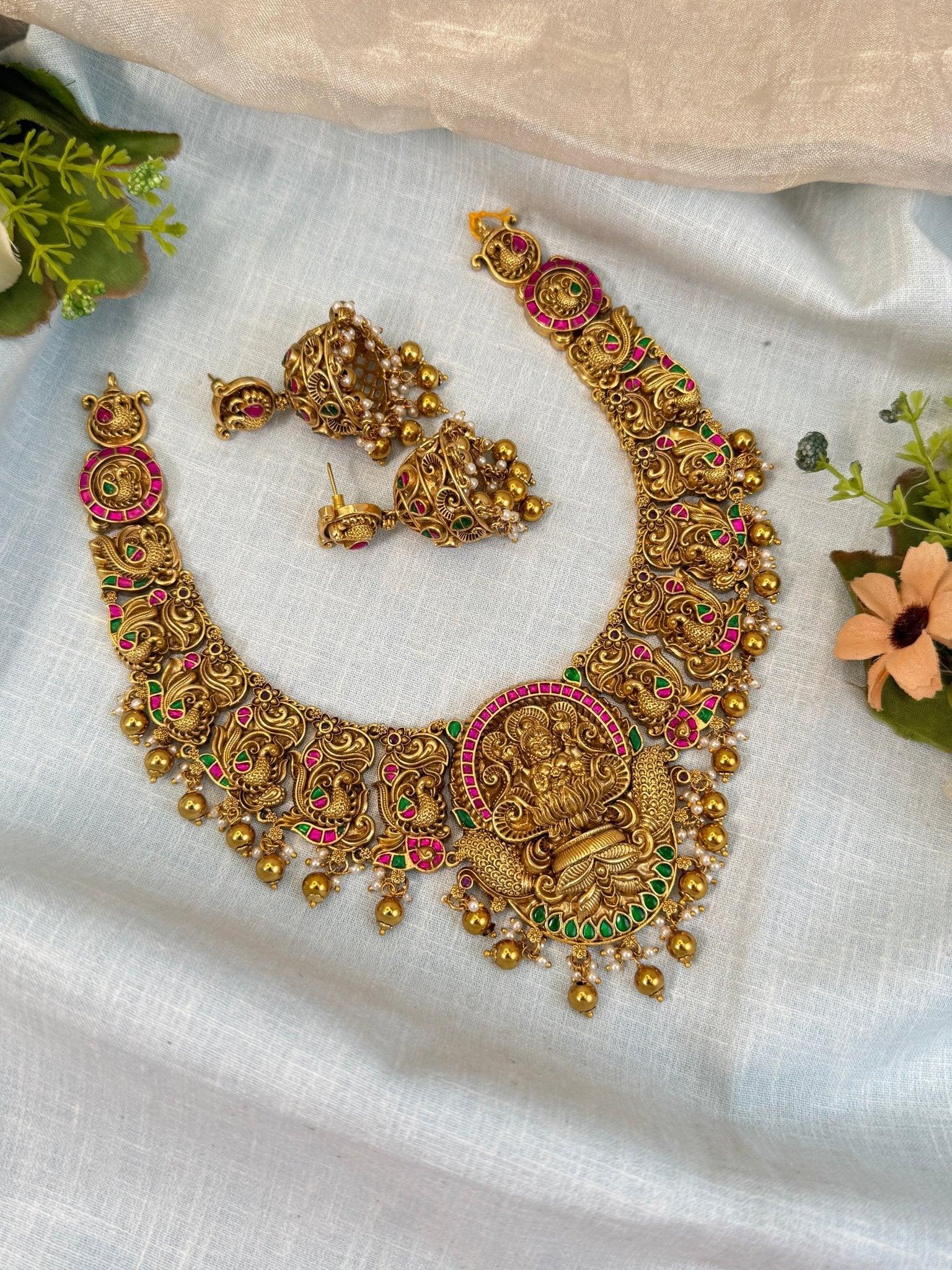Luxurious Antique Jadau Short Necklace Set 864 - Mahilas