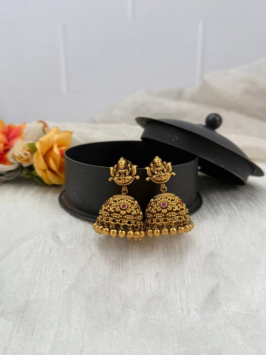 Luxurious Antique Jhumka Earrings 0550 - Mahilas