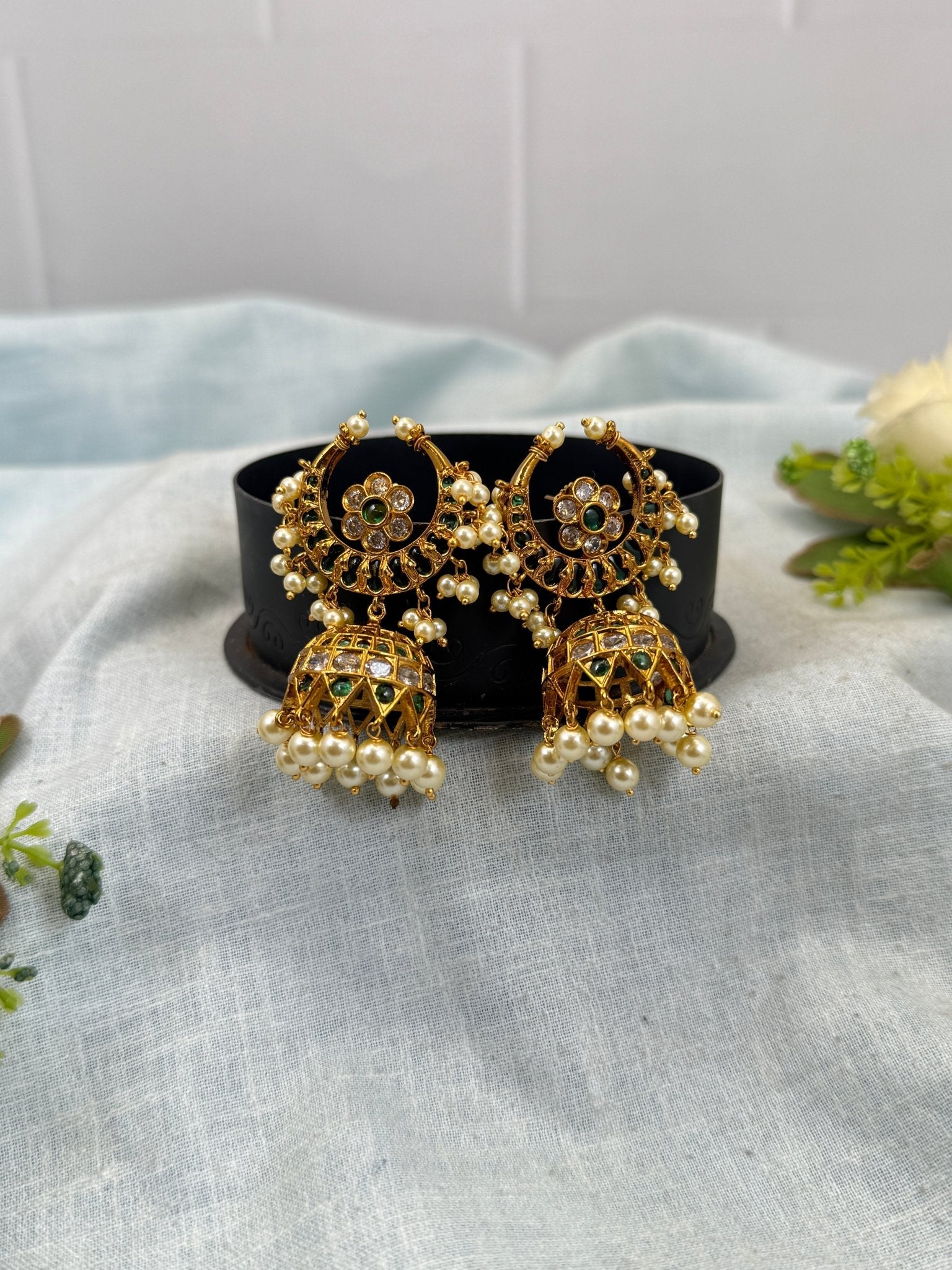 Luxurious Antique Jhumka Earrings 0761 - Mahilas
