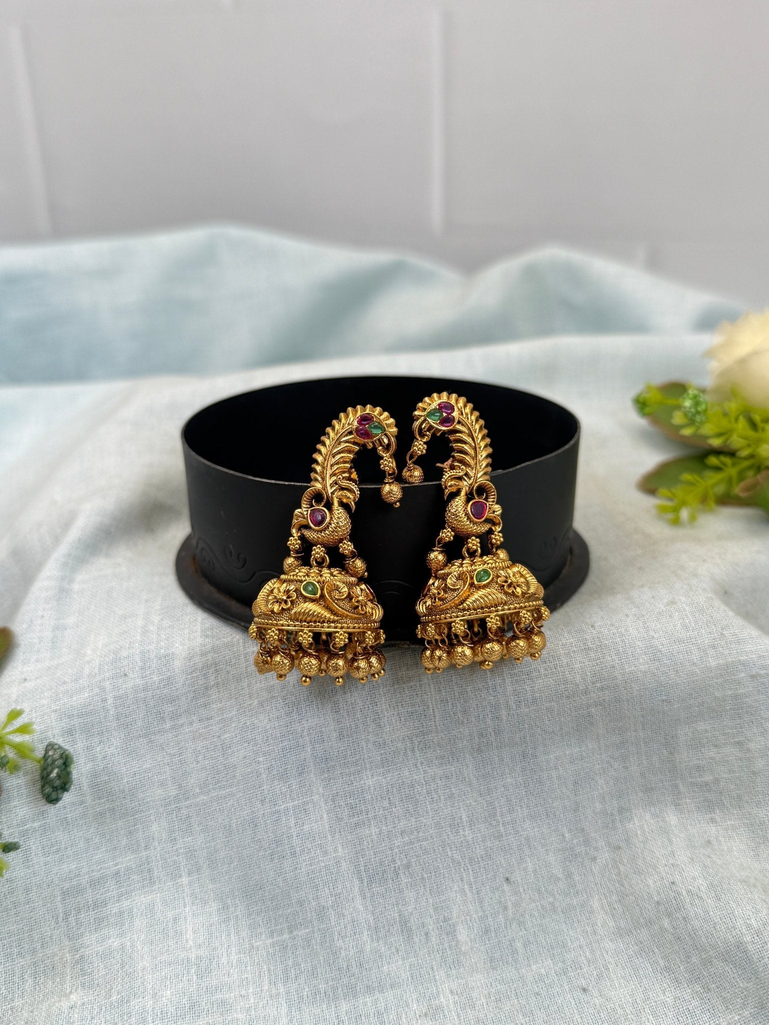 Luxurious Antique Jhumka Earrings 0771 - Mahilas