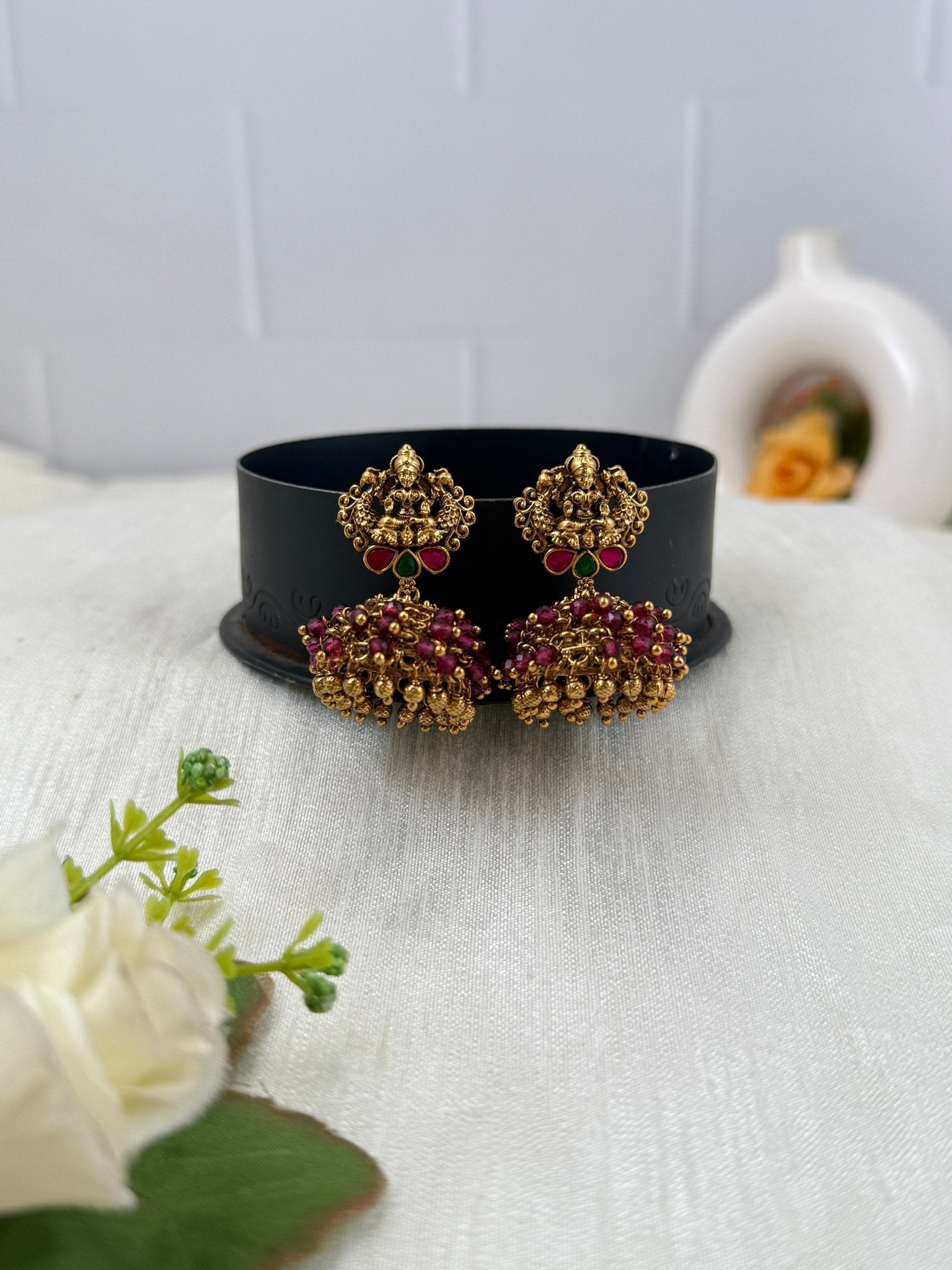 Luxurious Antique Jhumka Earrings 0802 - Mahilas