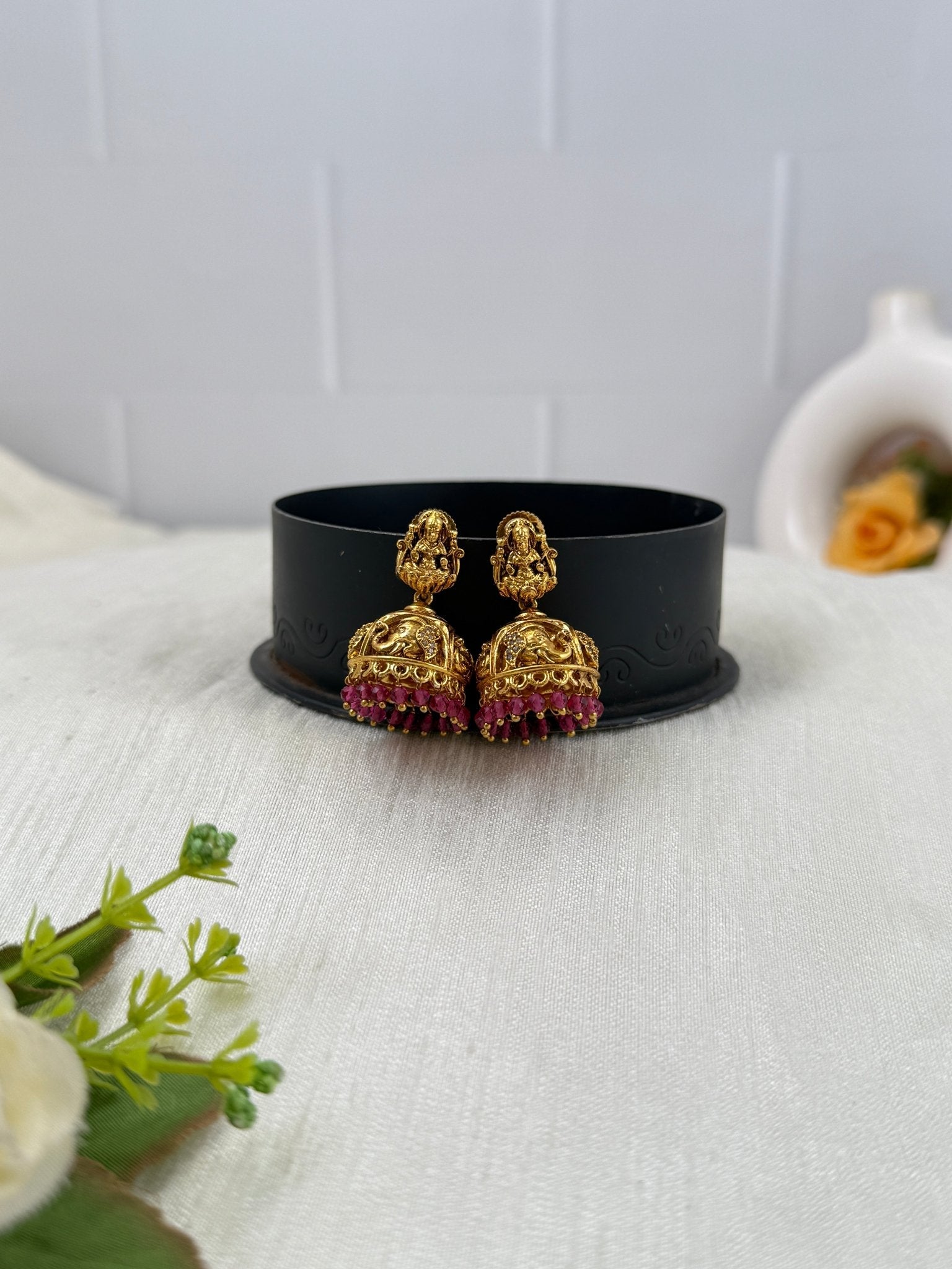 Luxurious Antique Jhumka Earrings 0827 - Mahilas