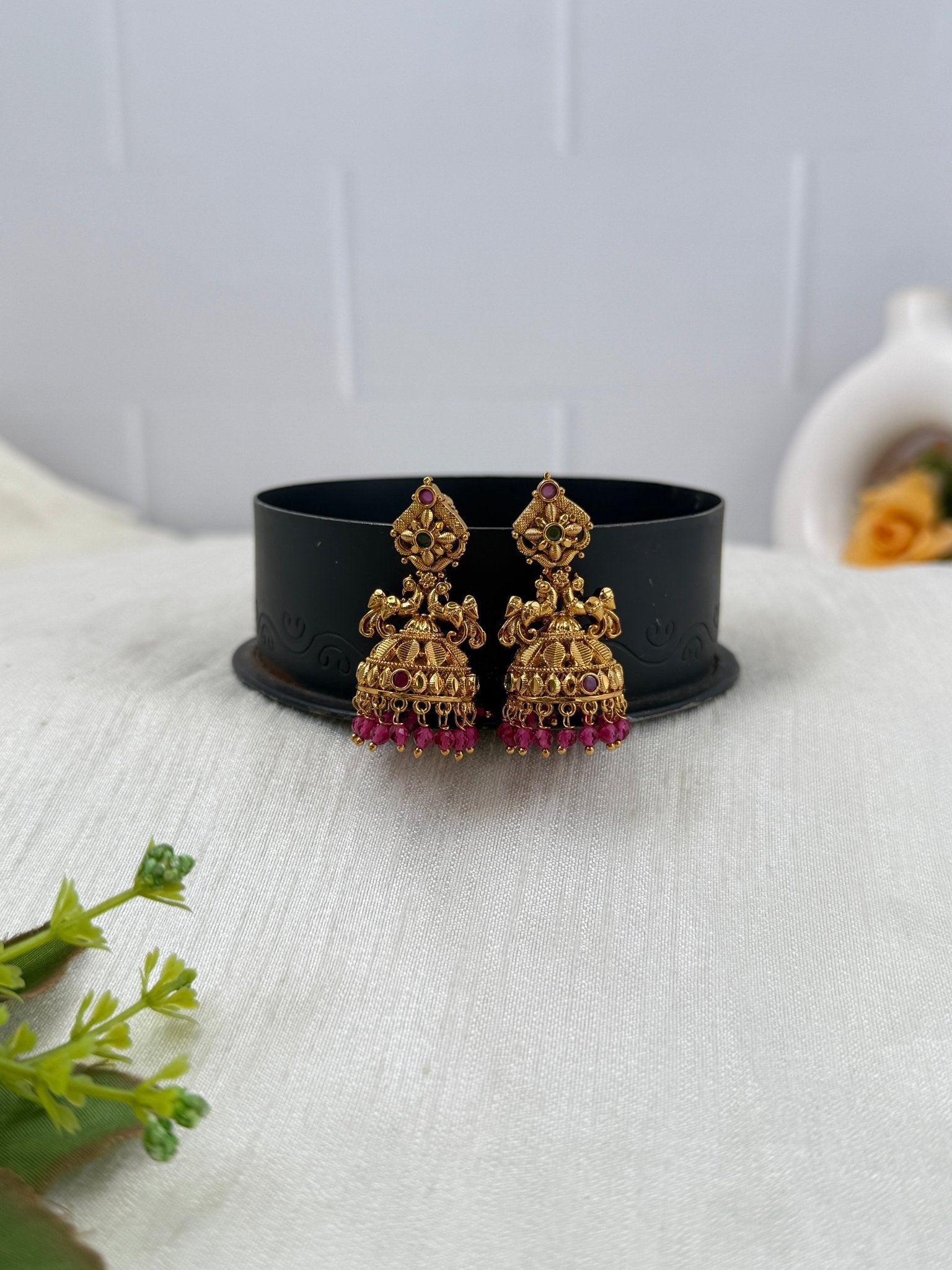 Luxurious Antique Jhumka Earrings 0832 - Mahilas