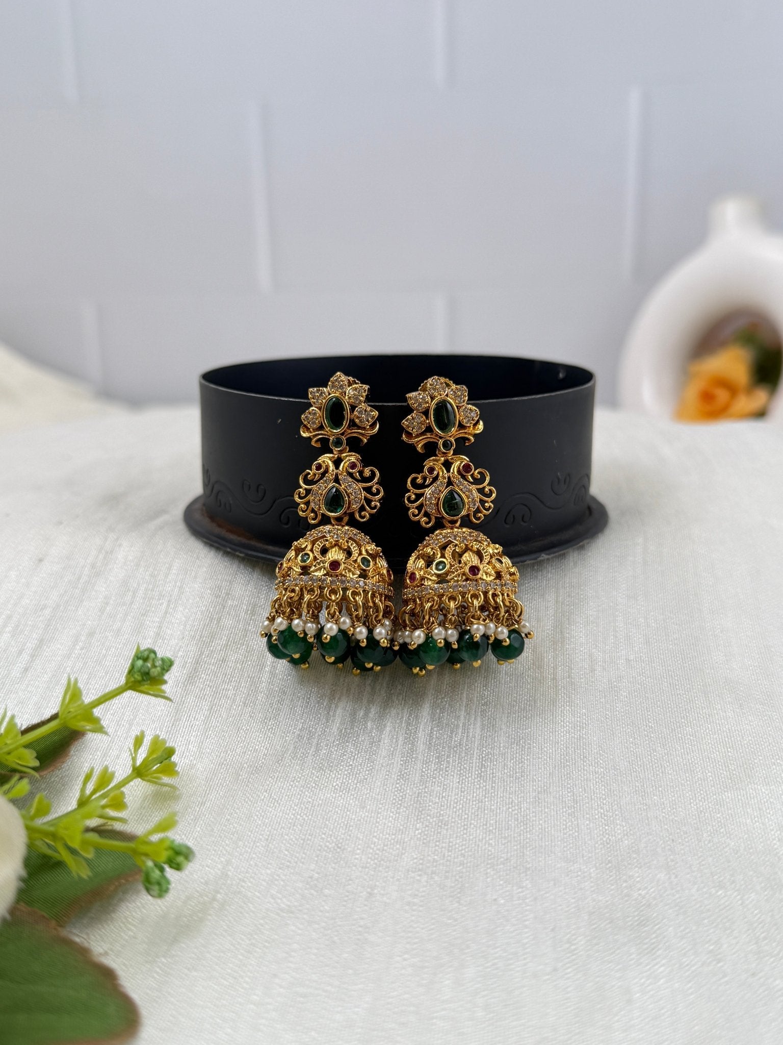Luxurious Antique Jhumka Earrings 0833 - Mahilas