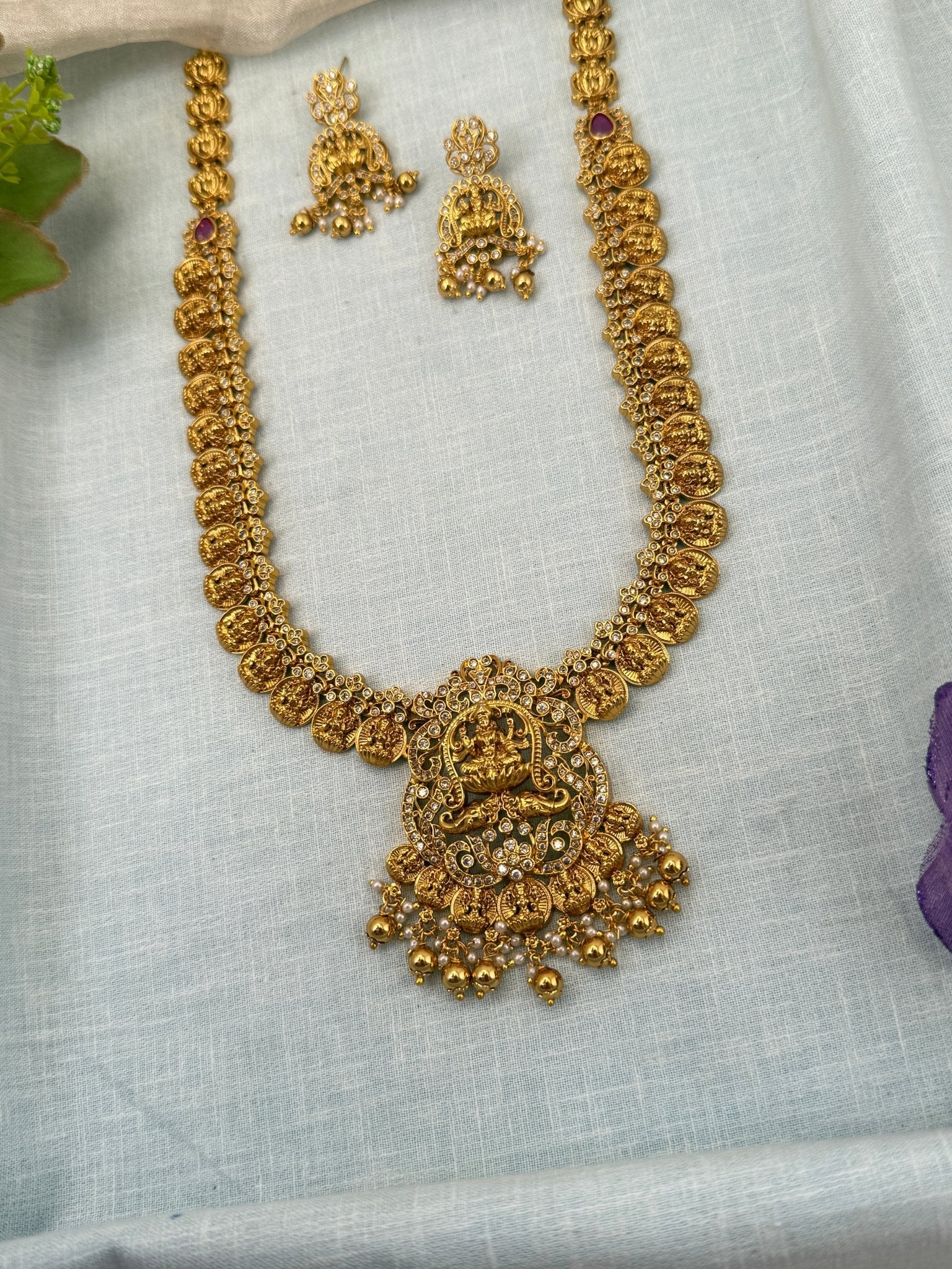 Luxurious Antique Kaasu Lakshmi Pendant Long Necklace Set 0684 - Mahilas