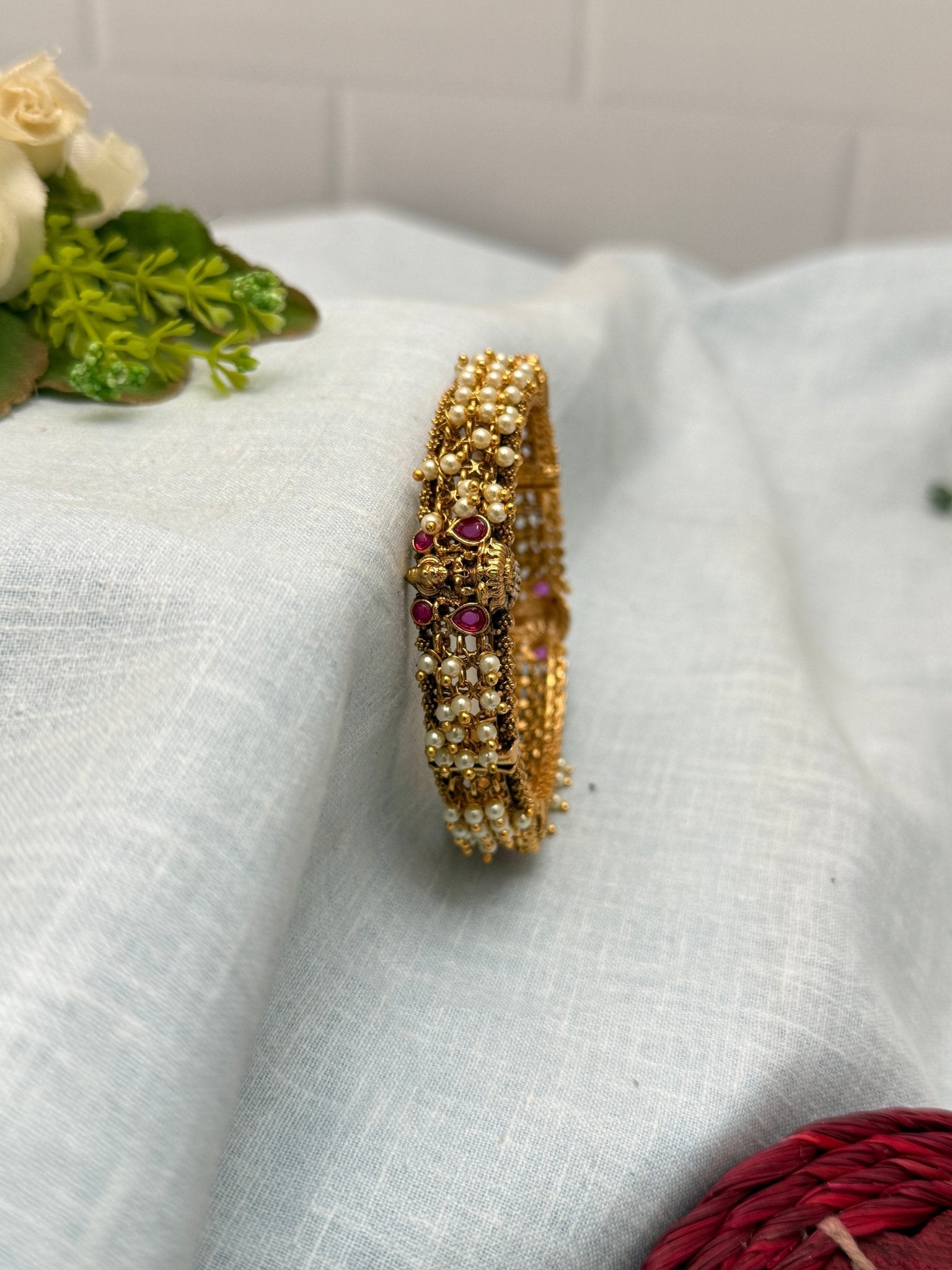Luxurious Antique Kada Bangle 6988 - Mahilas
