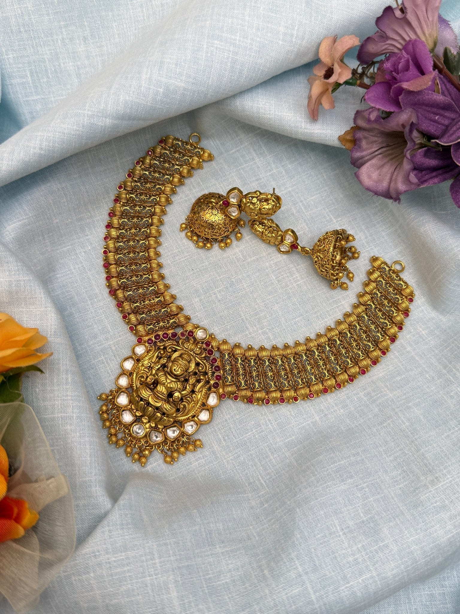 Luxurious Antique Kundan Necklace 0392 (4 Colours) - Mahilas