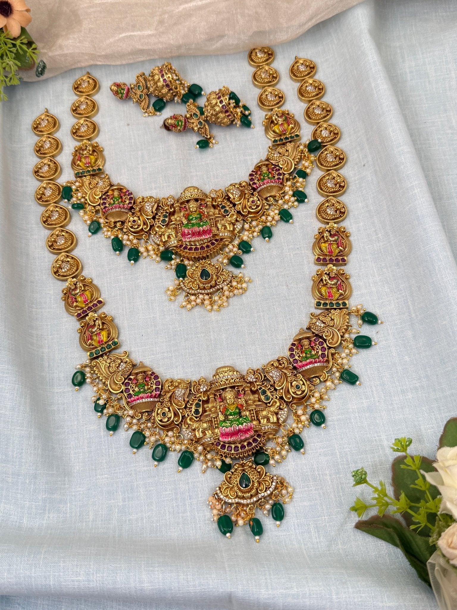 Luxurious Antique Lakshmi Bridal Necklace Set 0385 - Mahilas