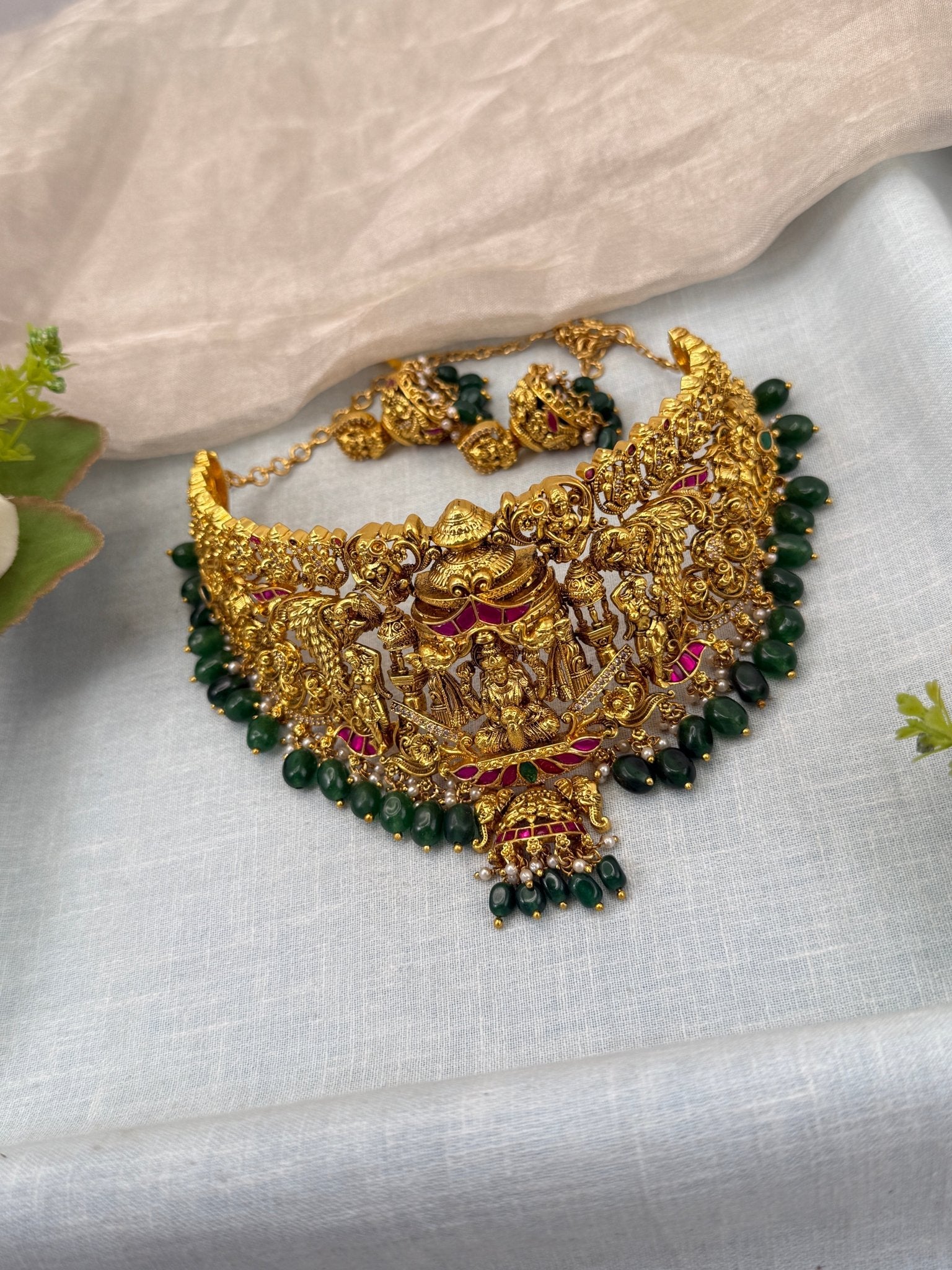 Luxurious Antique Lakshmi Choker Necklace Set 0740 - Mahilas