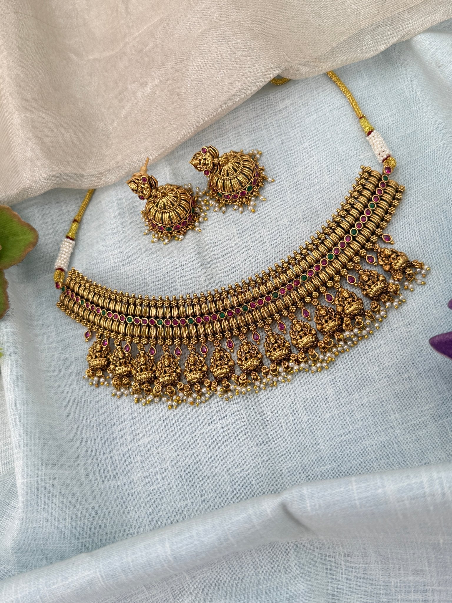 Luxurious Antique Lakshmi Choker Short Necklace Set 0911 - Mahilas