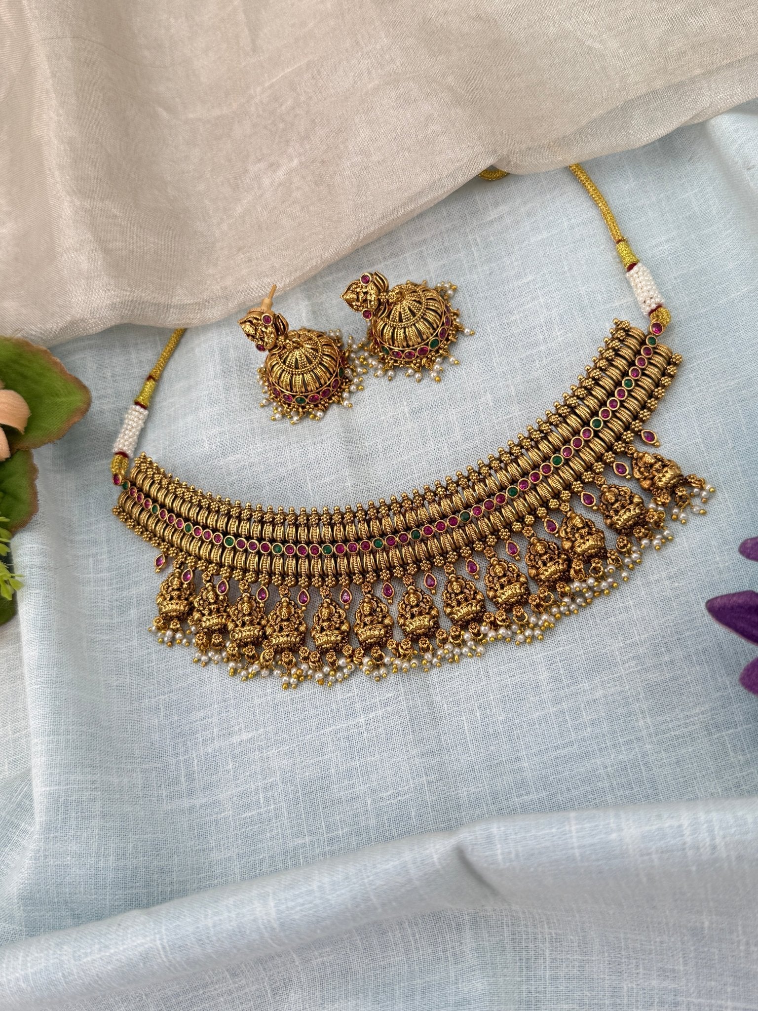 Luxurious Antique Lakshmi Choker Short Necklace Set 0911 - Mahilas