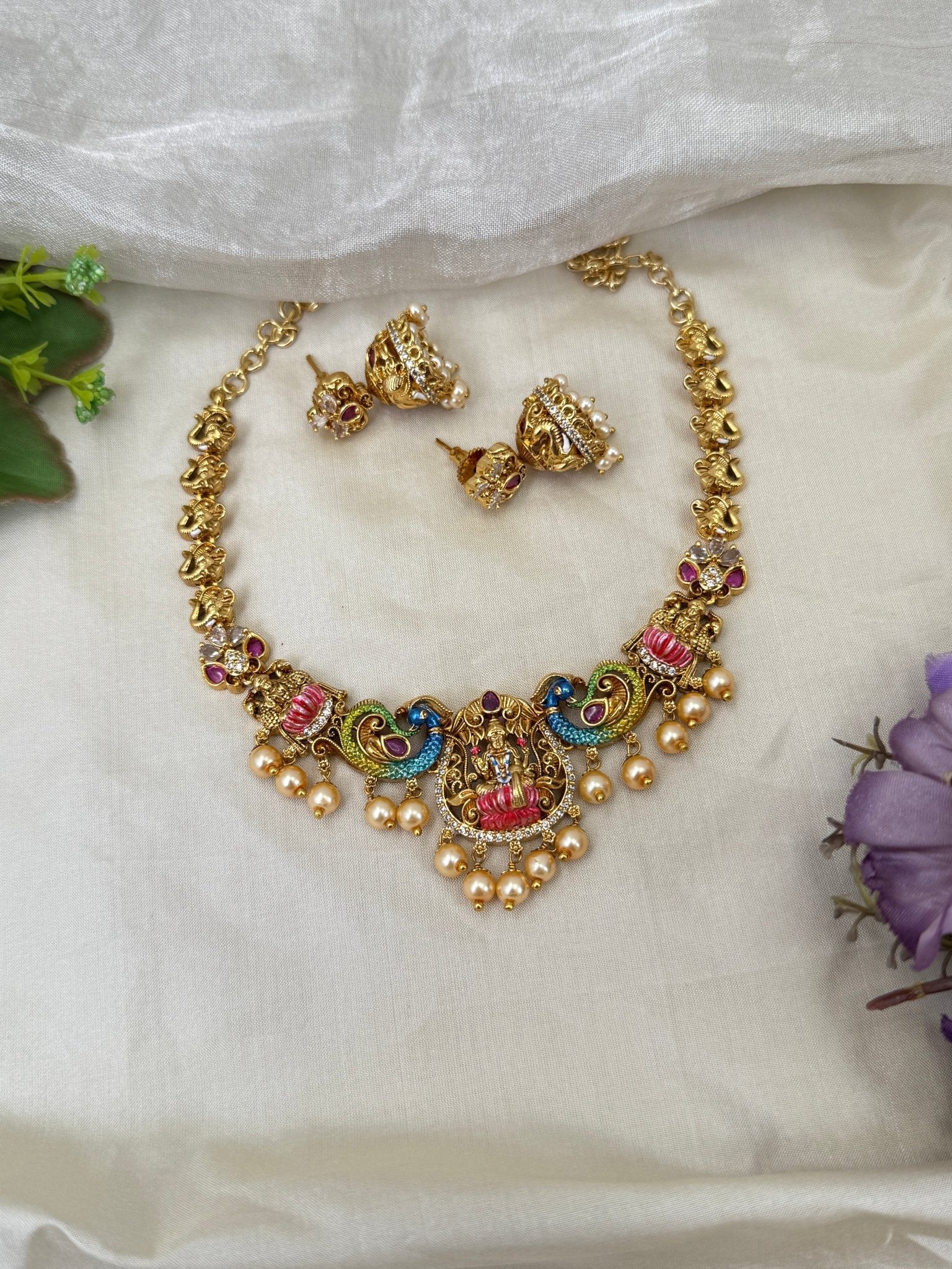 Luxurious Antique Lakshmi Hand Paint Short Necklace Set 0401 - Mahilas