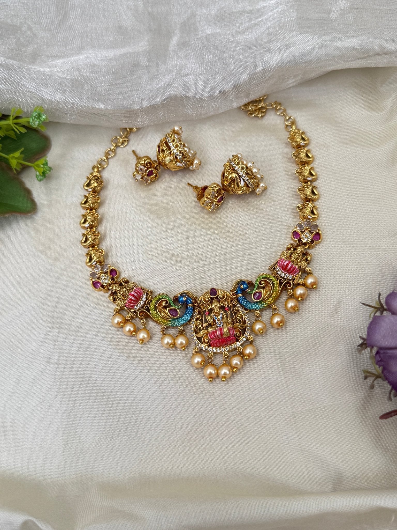 Luxurious Antique Lakshmi Hand Paint Short Necklace Set 0401 - Mahilas