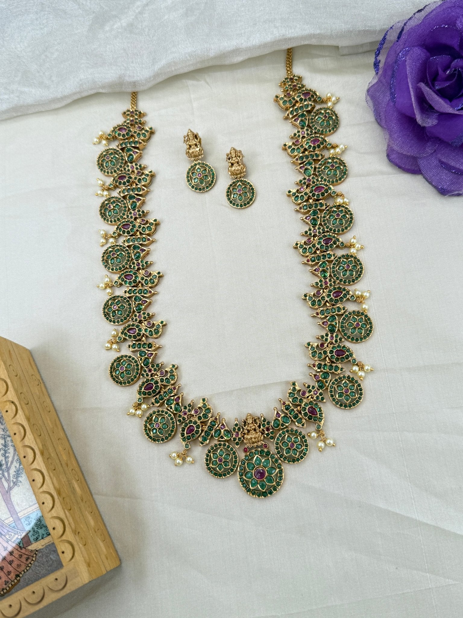 Luxurious Antique Lakshmi Long Necklace Set 0677 - Mahilas