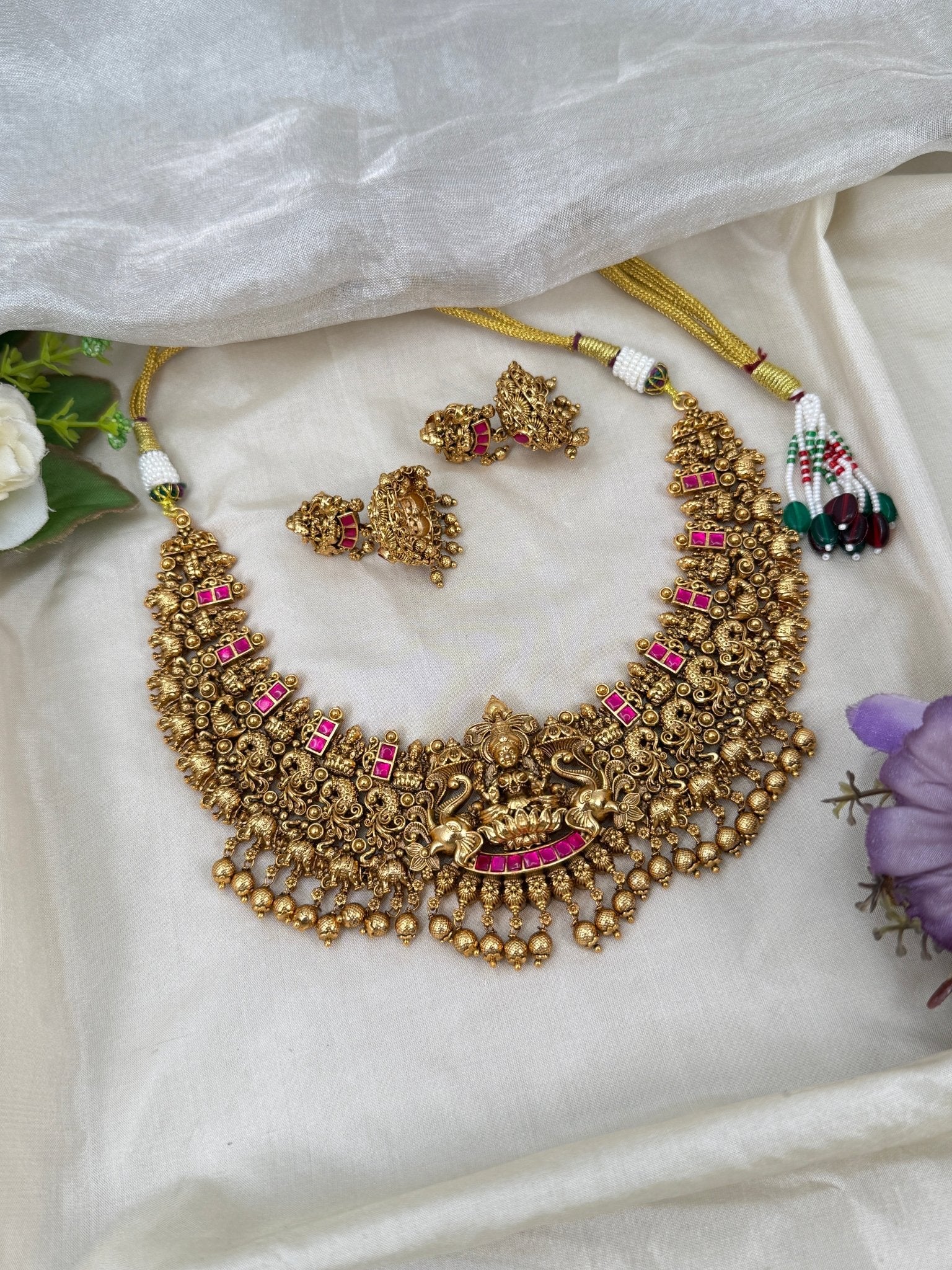 Luxurious Antique Lakshmi Short Necklace Set 0359 - Mahilas
