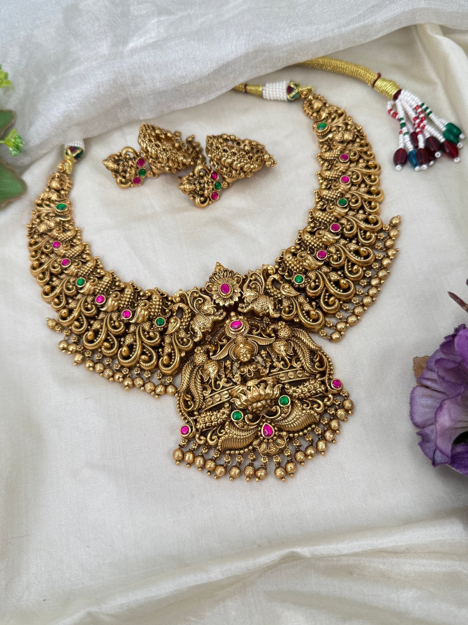 Luxurious Antique Lakshmi Short Necklace Set 0365 - Mahilas