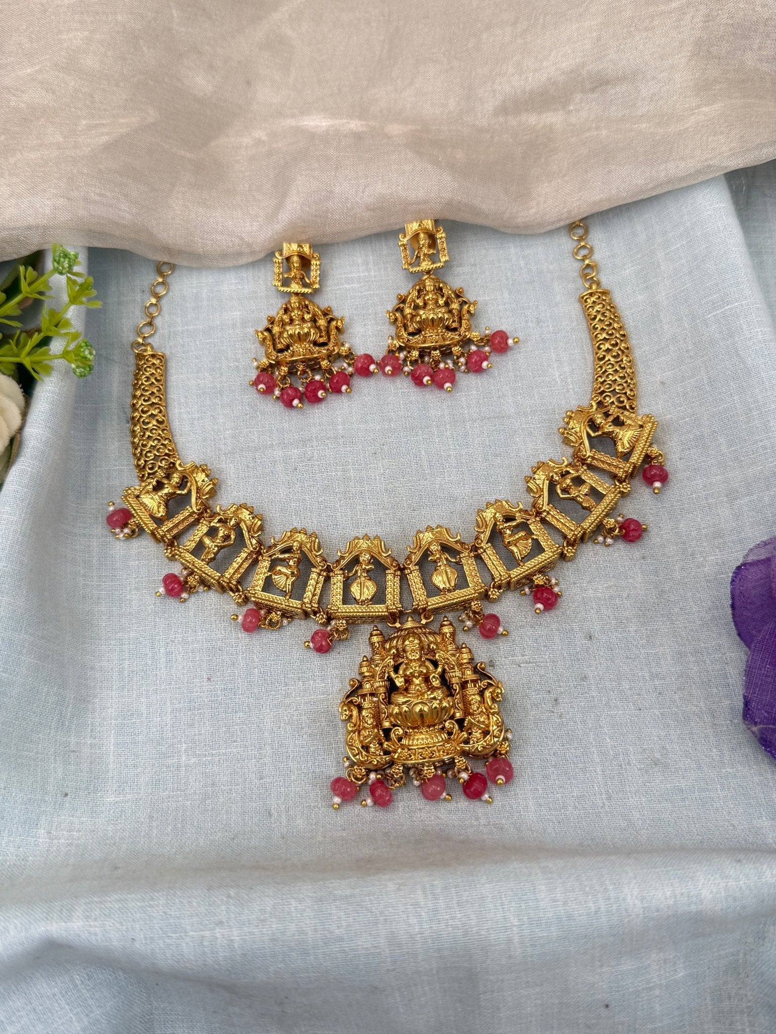 Luxurious Antique Lakshmi Short Necklace Set 0465 - Mahilas