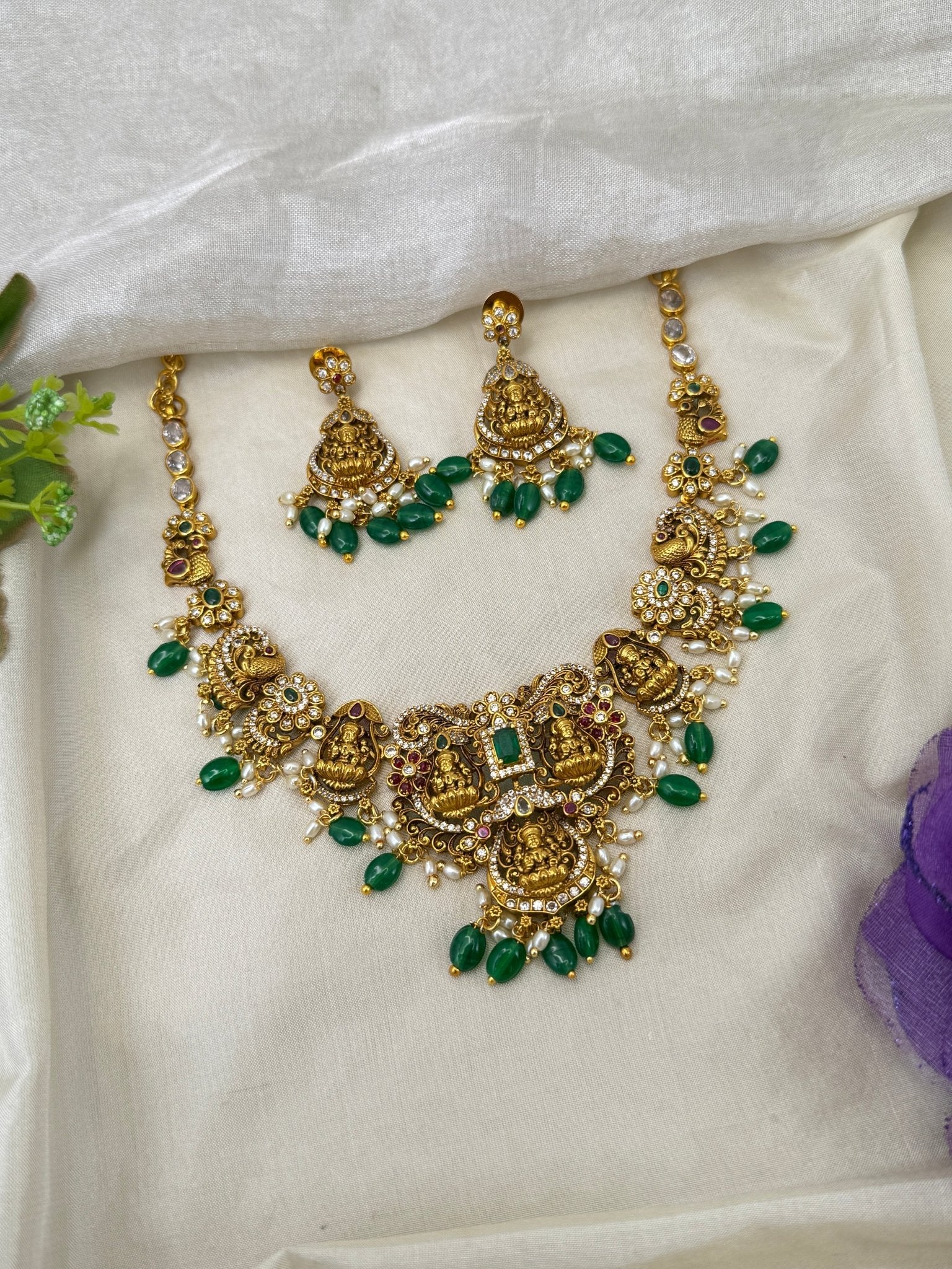 Luxurious Antique Lakshmi Short Necklace Set 0470 - Mahilas