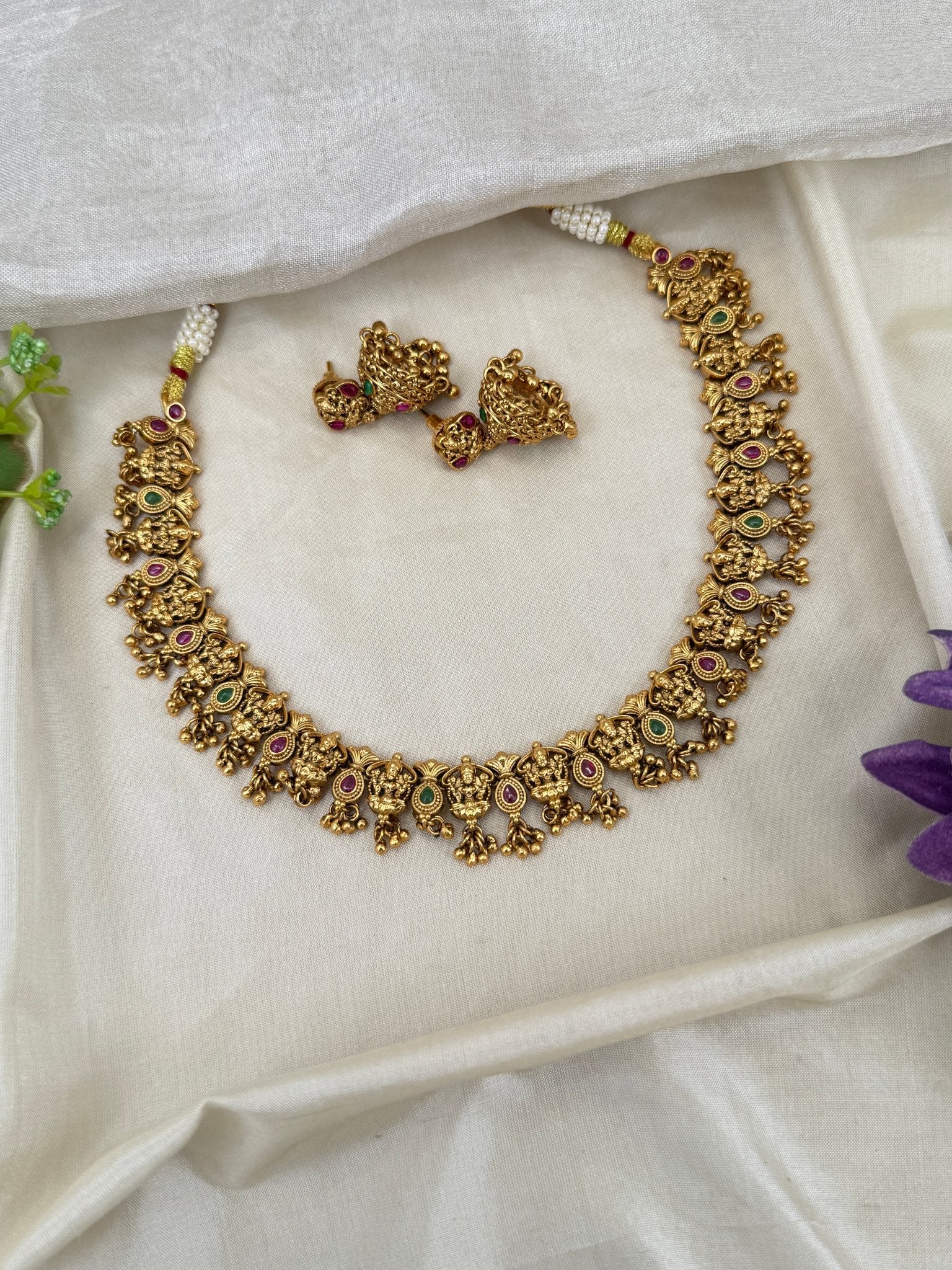 Luxurious Antique Lakshmi Short Necklace Set 0570 - Mahilas
