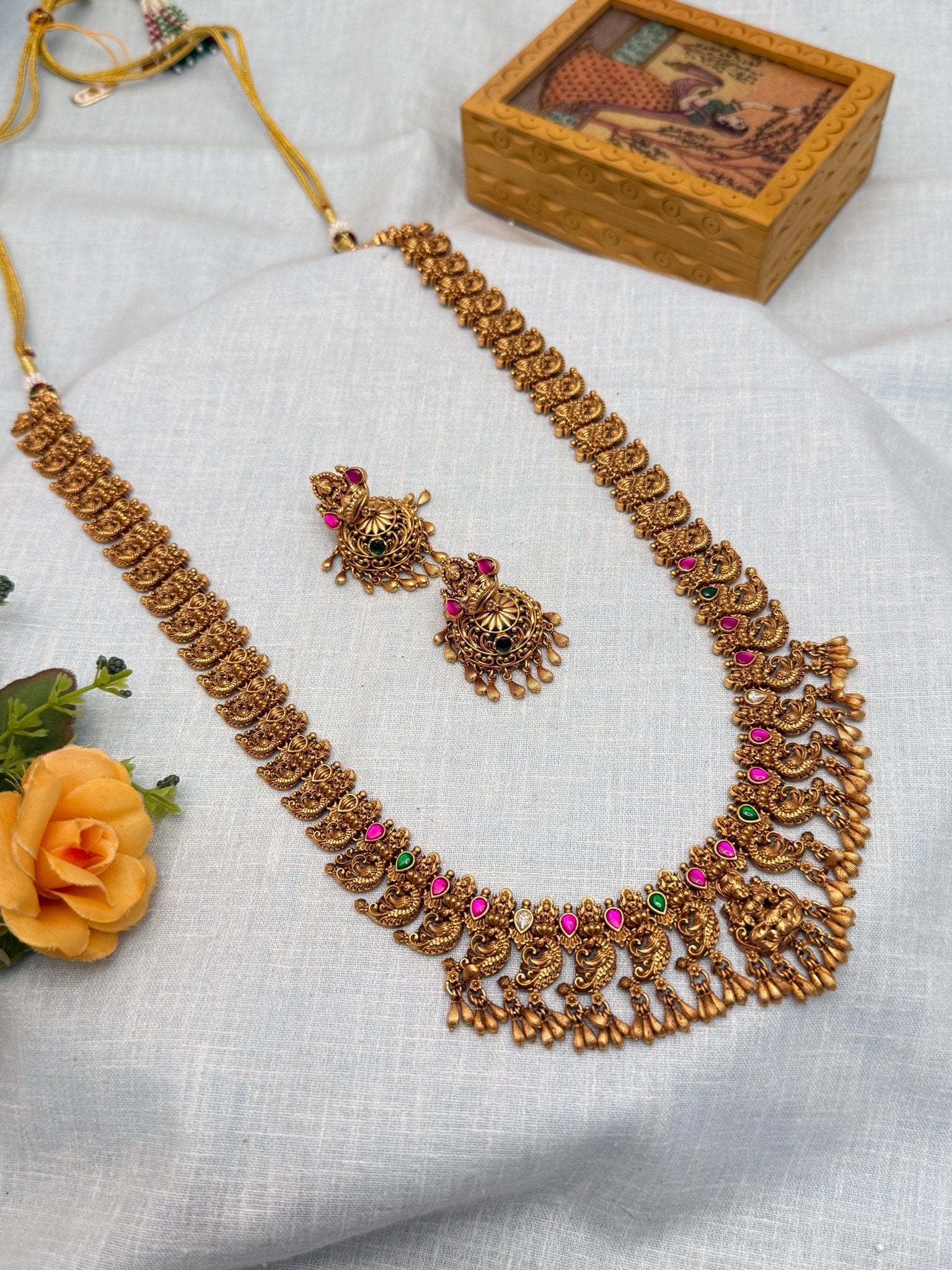 Luxurious Antique Long Necklace 476 - Mahilas