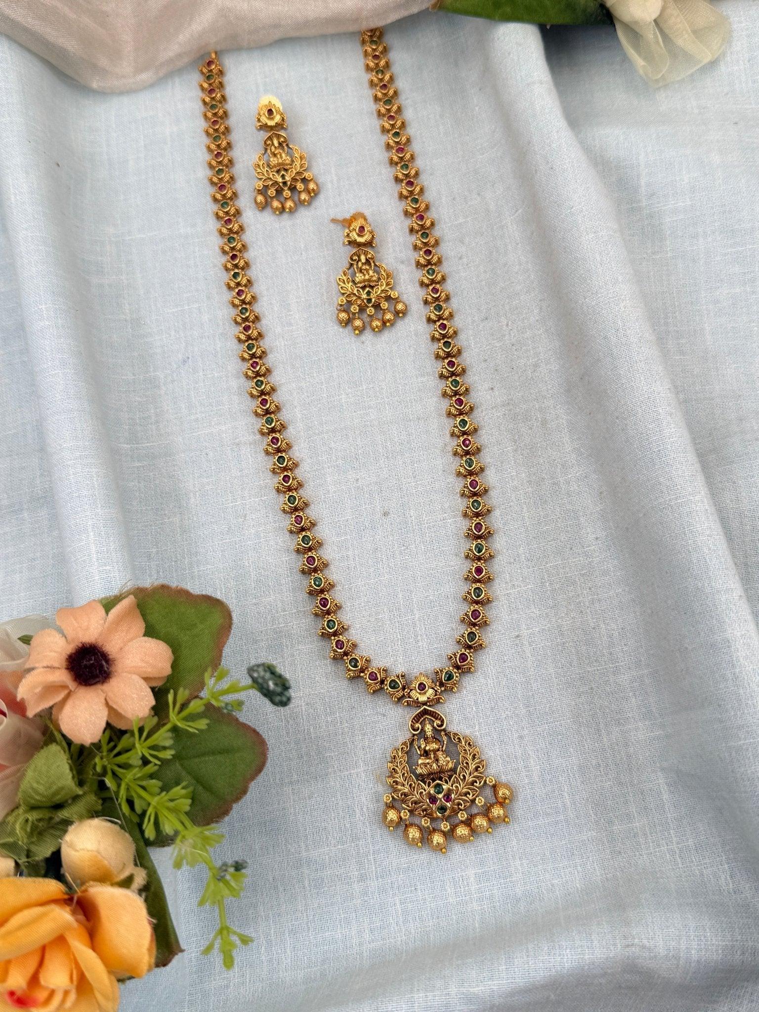 Luxurious Antique long Necklace Set 0101 - Mahilas