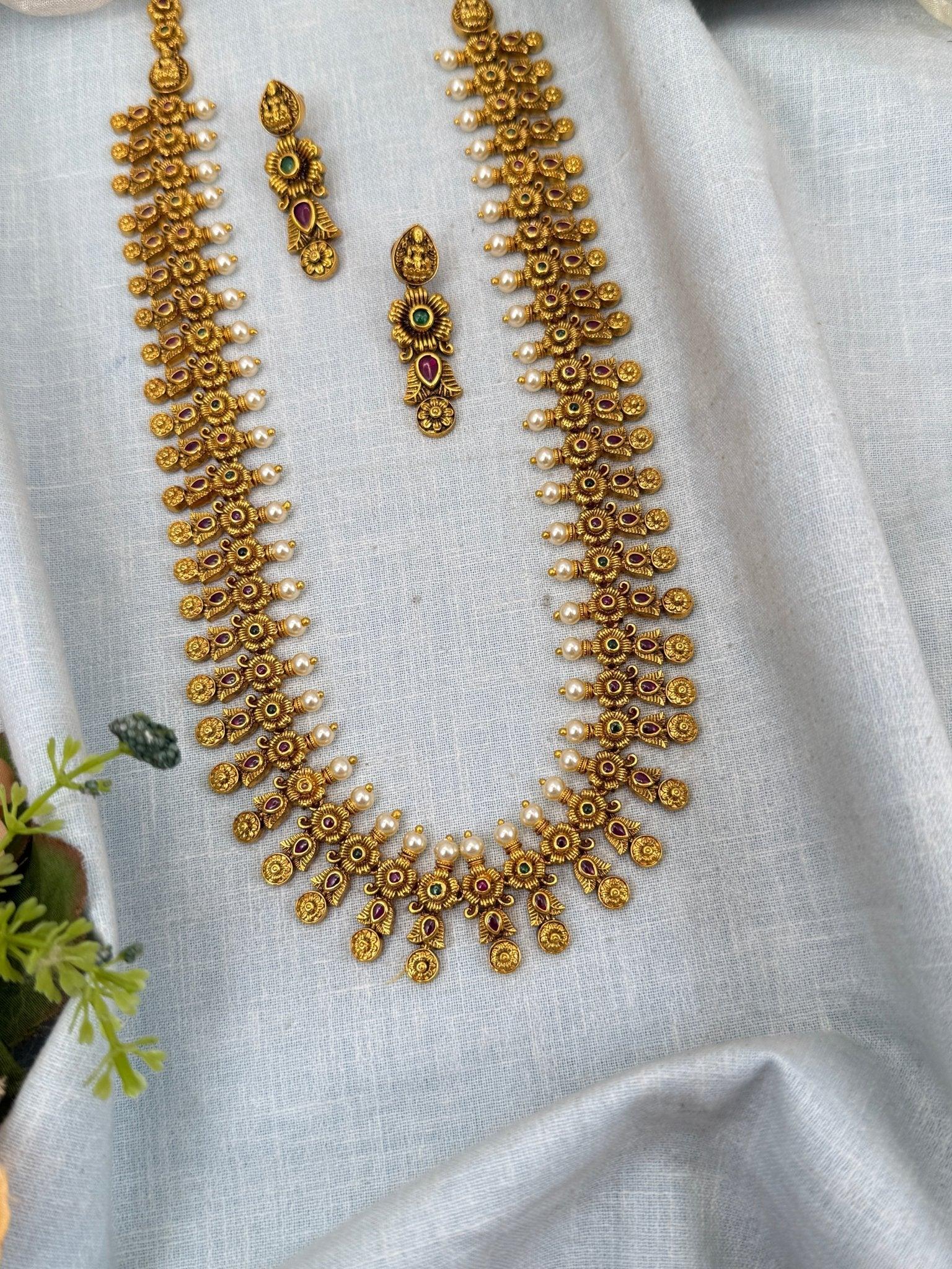 Luxurious Antique long Necklace Set 0102 - Mahilas